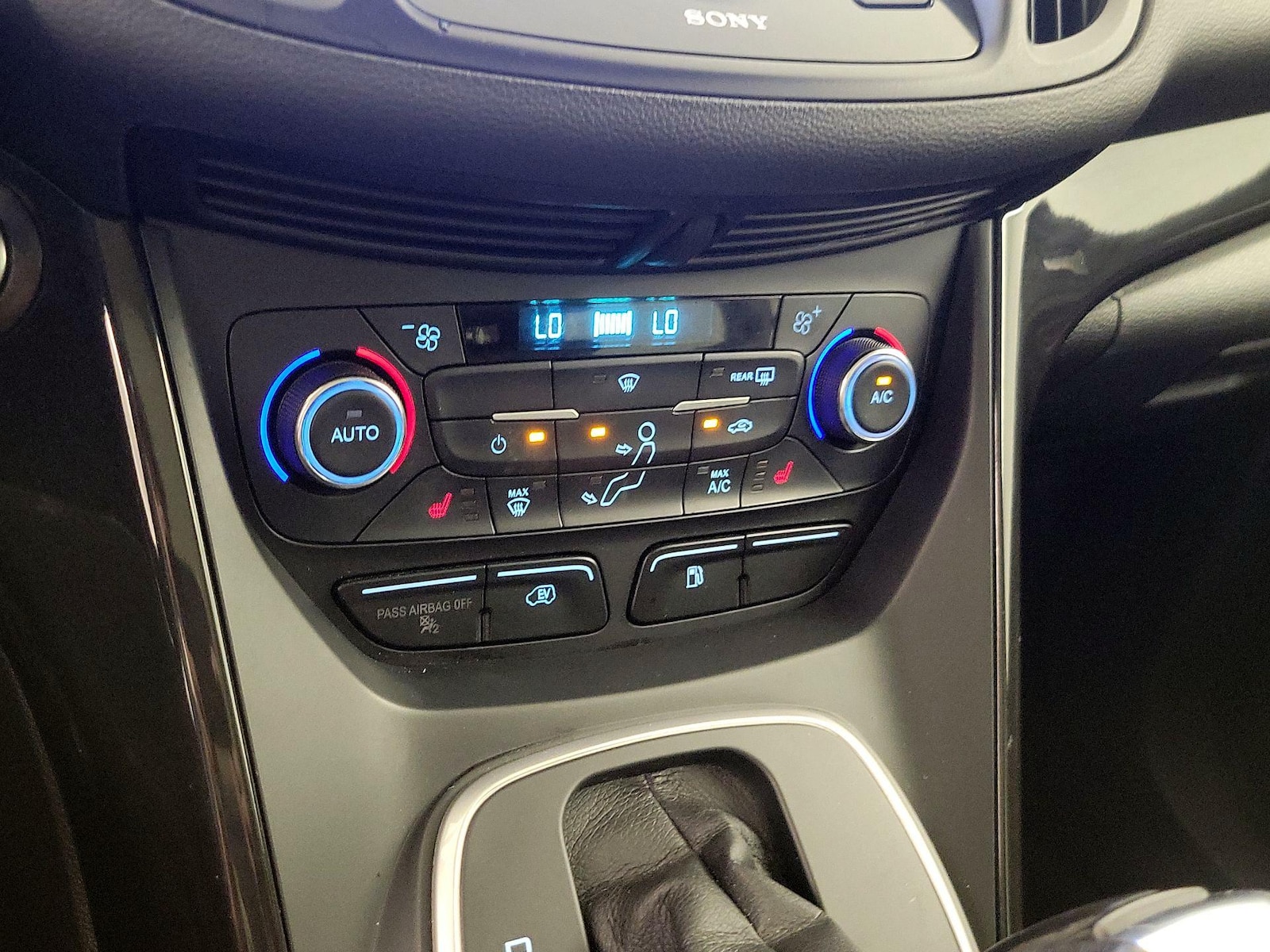 2017 Ford C-Max TITANIUM - Photo 18