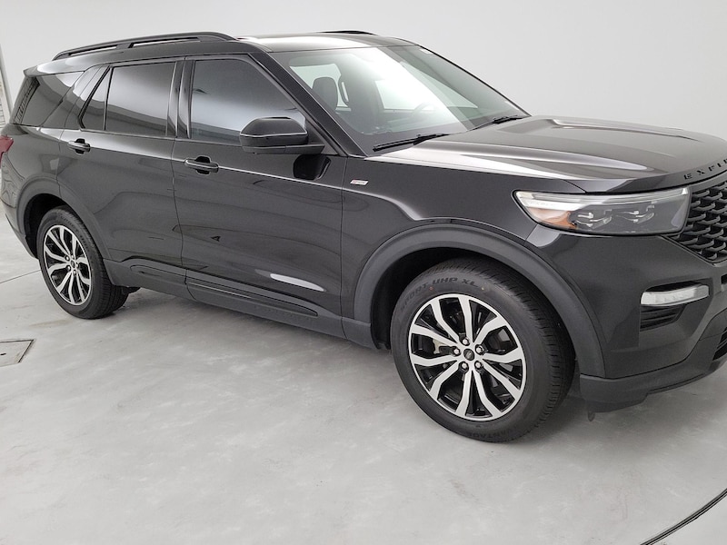 2022 Ford Explorer ST-Line