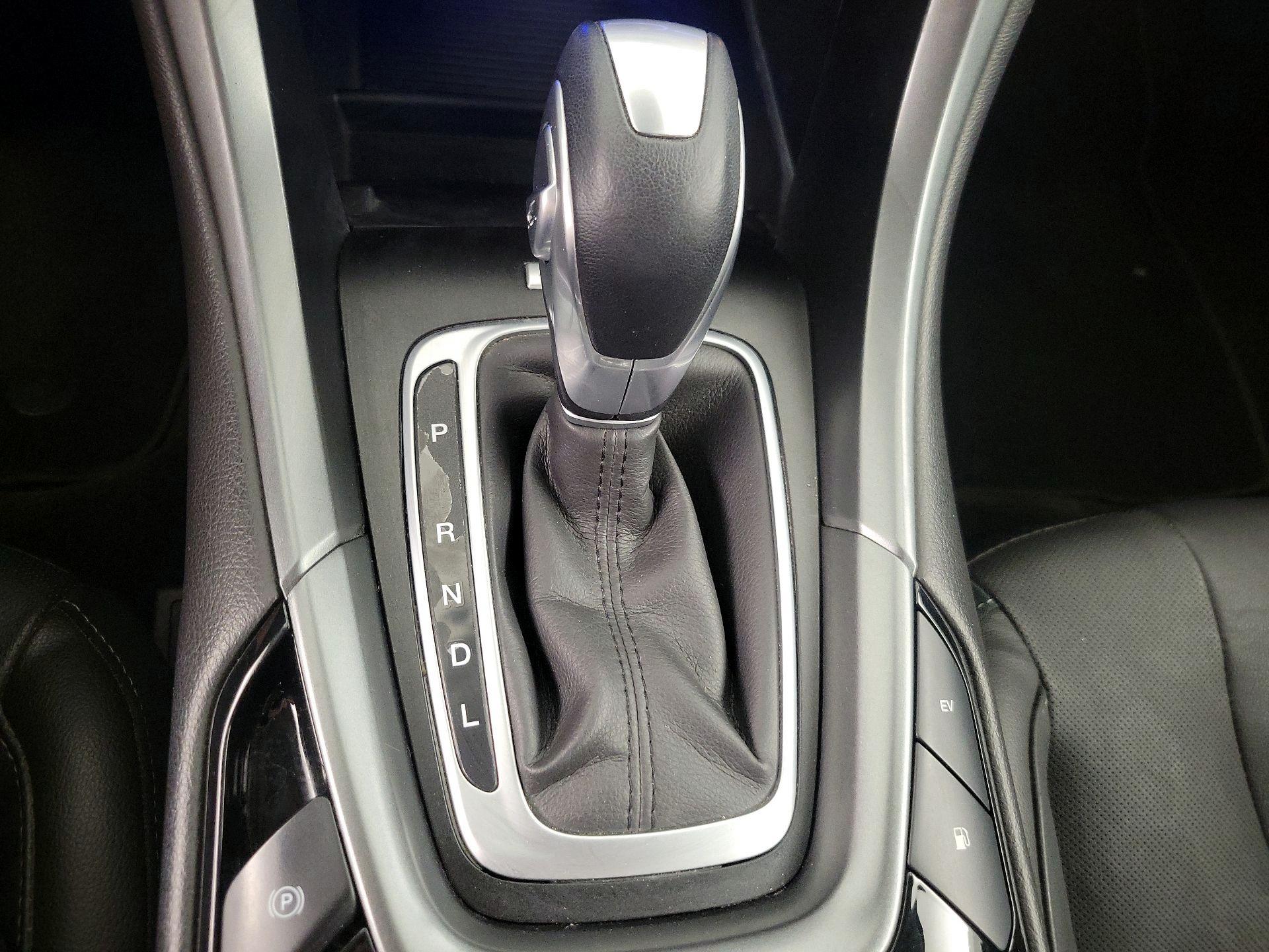 Thumbnail: 2016 Ford Fusion - 17