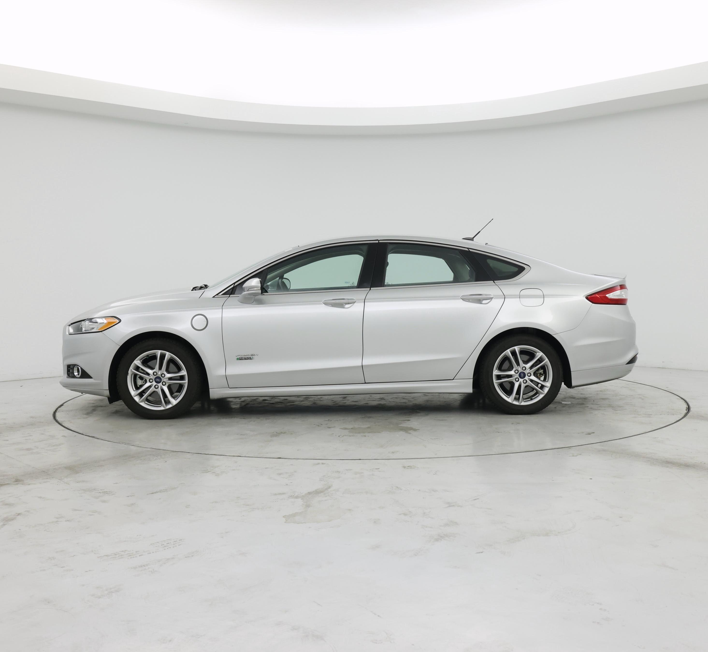 Thumbnail: 2016 Ford Fusion - 3