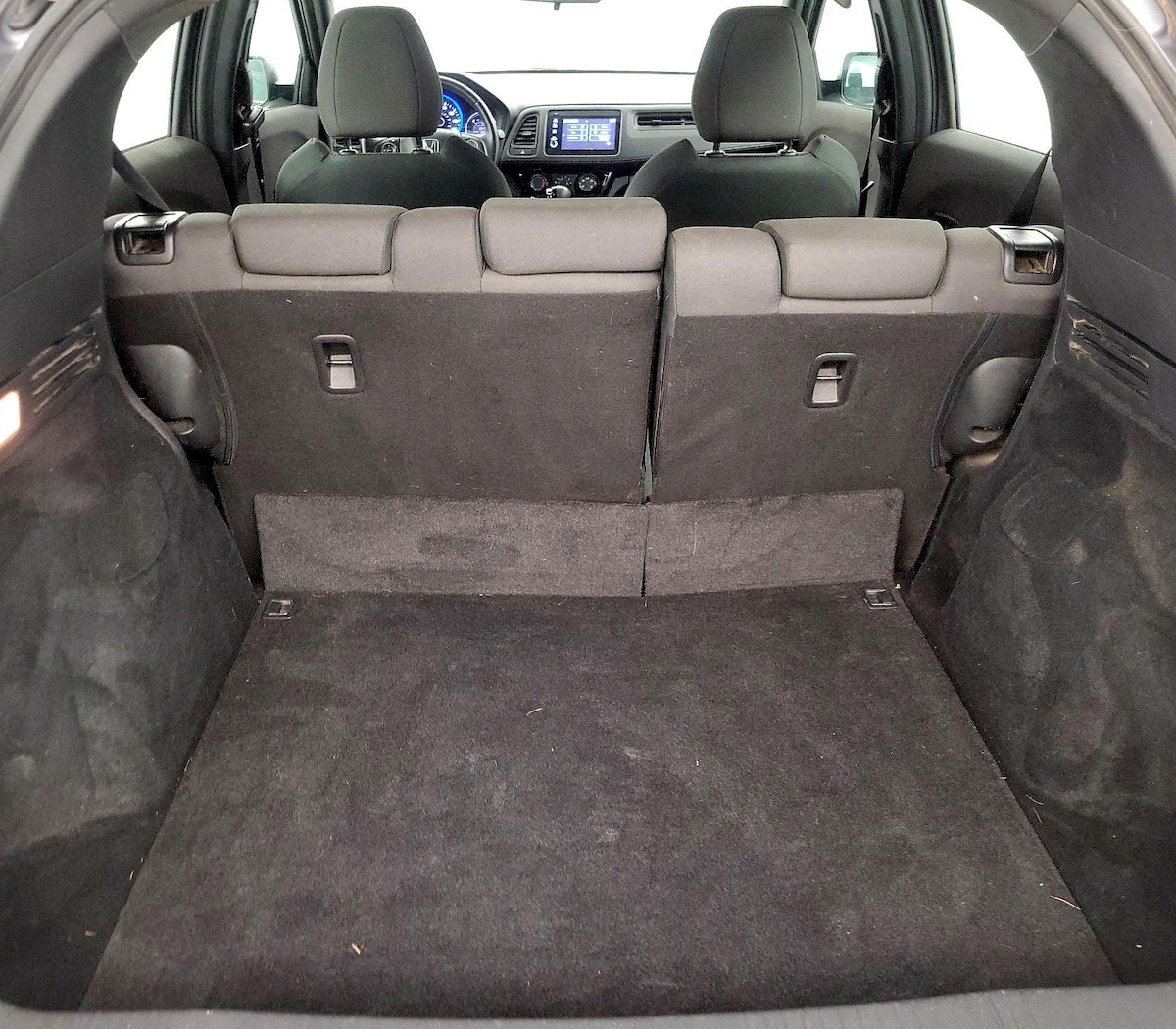 Trunk/Cargo (Seats Up)