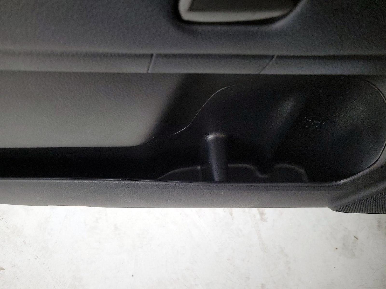 Power Seat(s) & Side Airbags