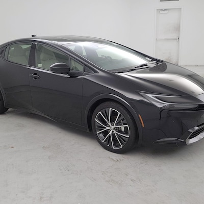 2025 Toyota Prius XLE