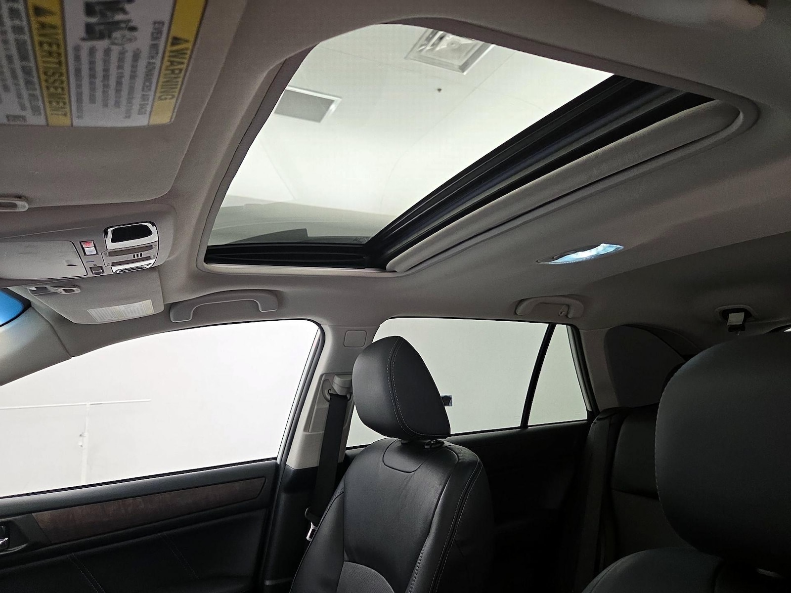 Sunroof(s) & Overhead Airbags