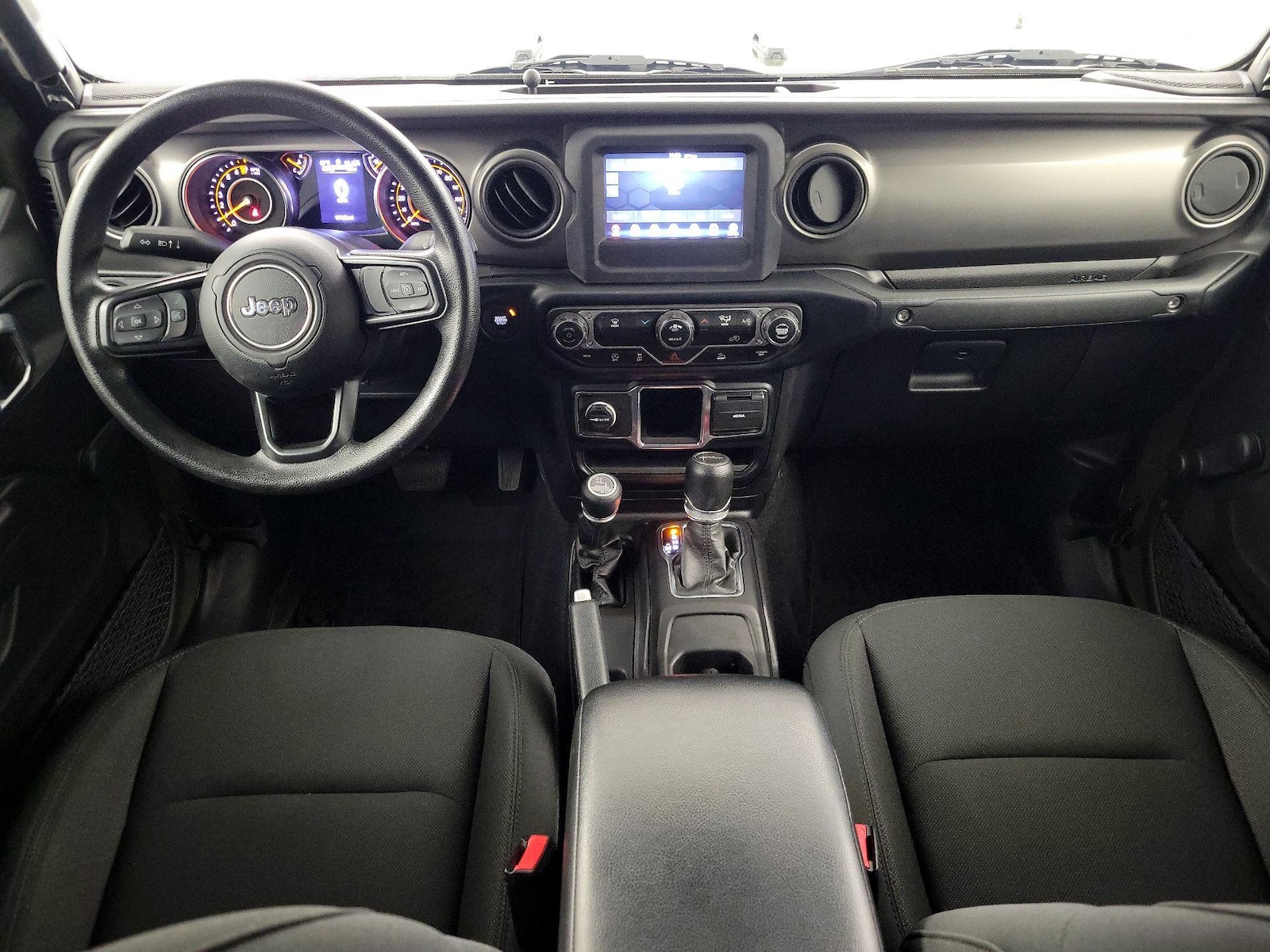 Apple CarPlay® & Android Auto™
