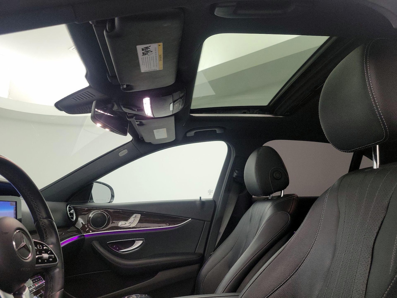 Sunroof(s) & Overhead Airbags