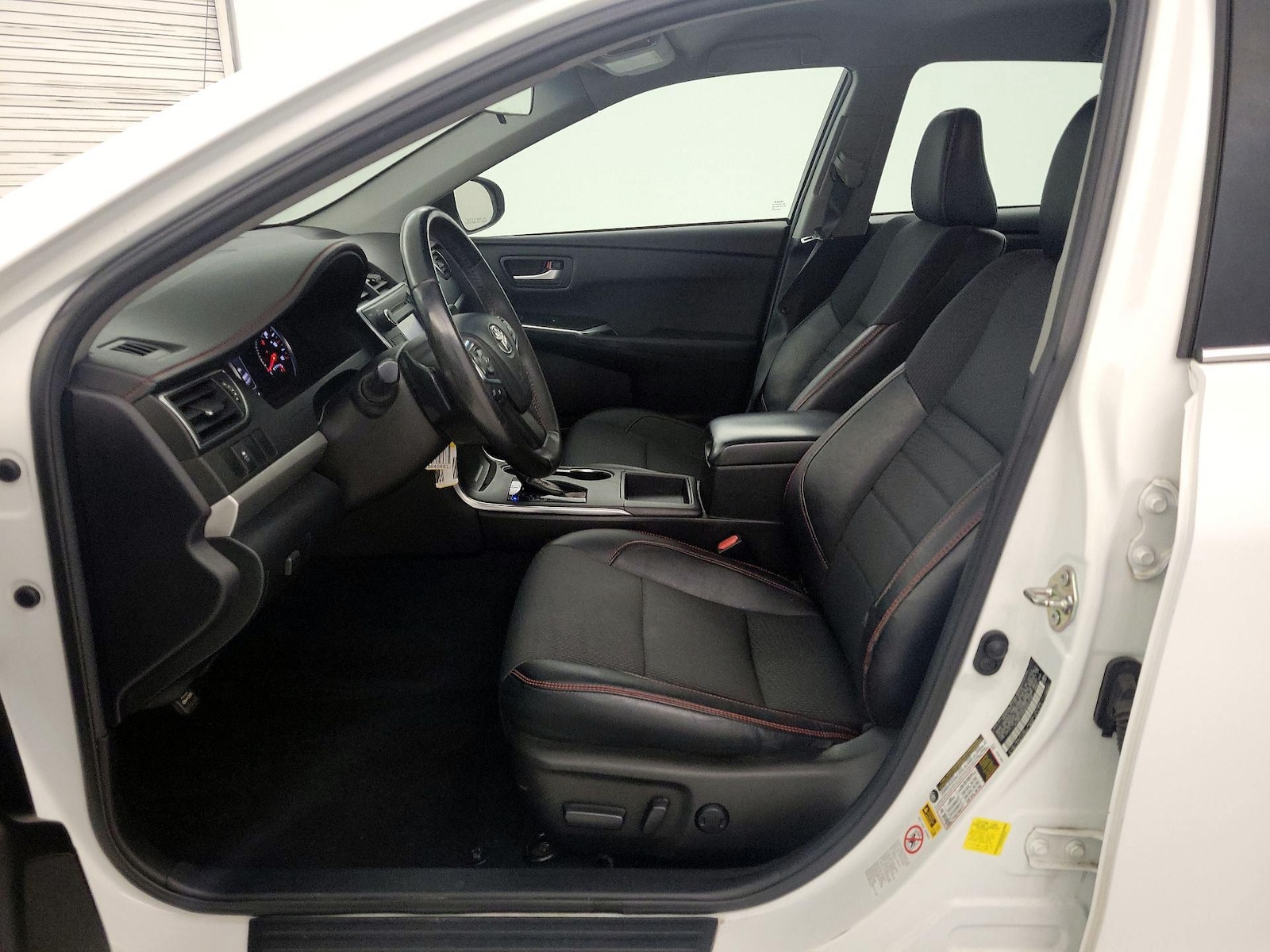 Power Seat(s) & Side Airbags
