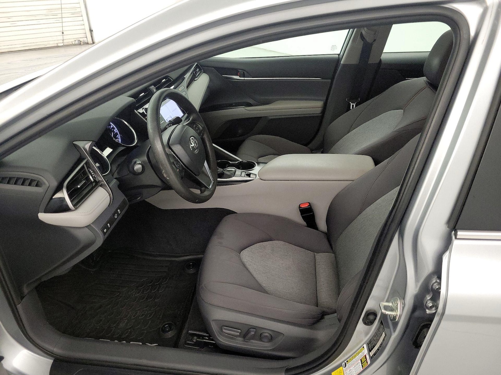 Power Seat(s) & Side Airbags