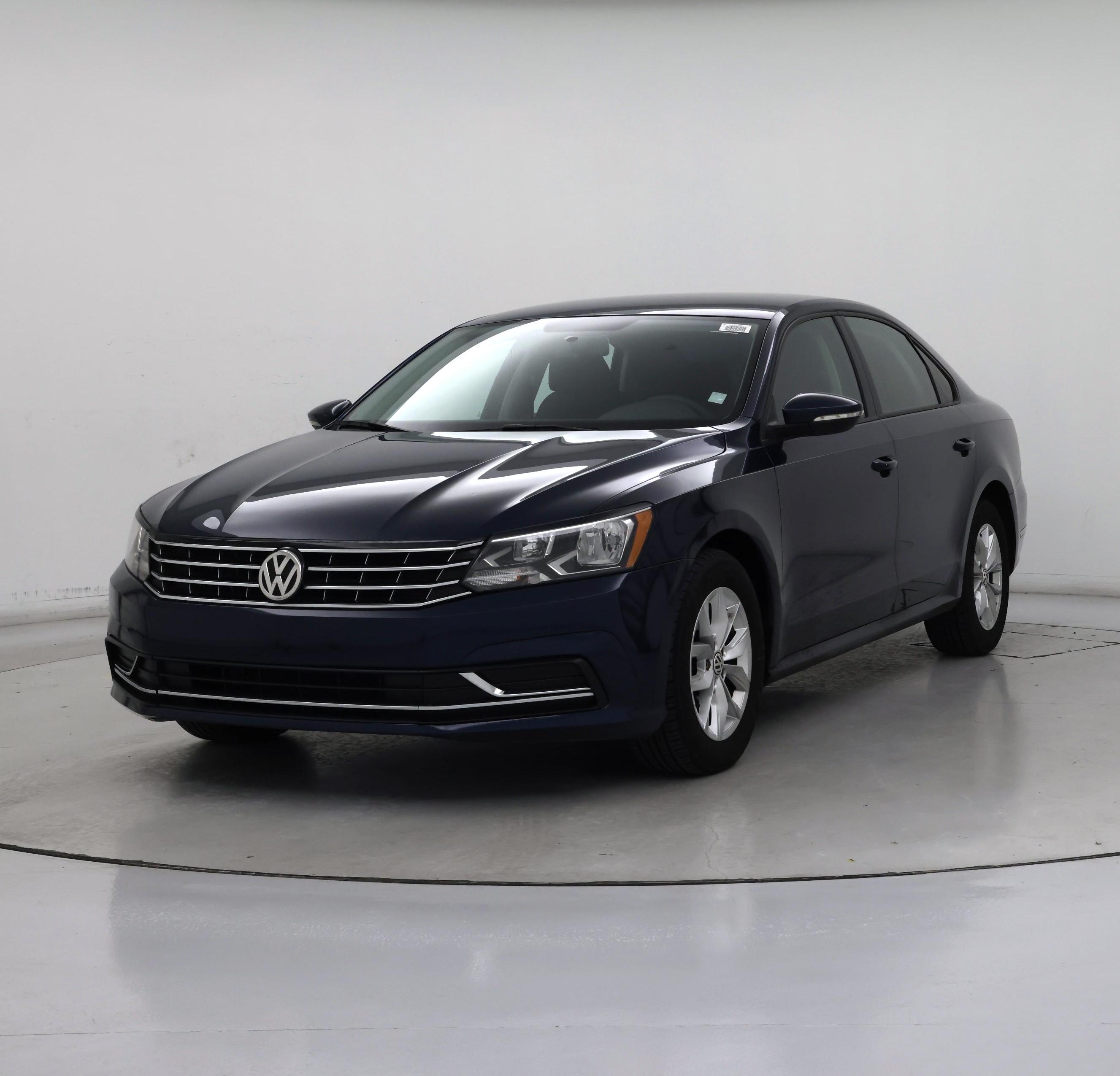 Thumbnail: 2018 Volkswagen Passat - 4