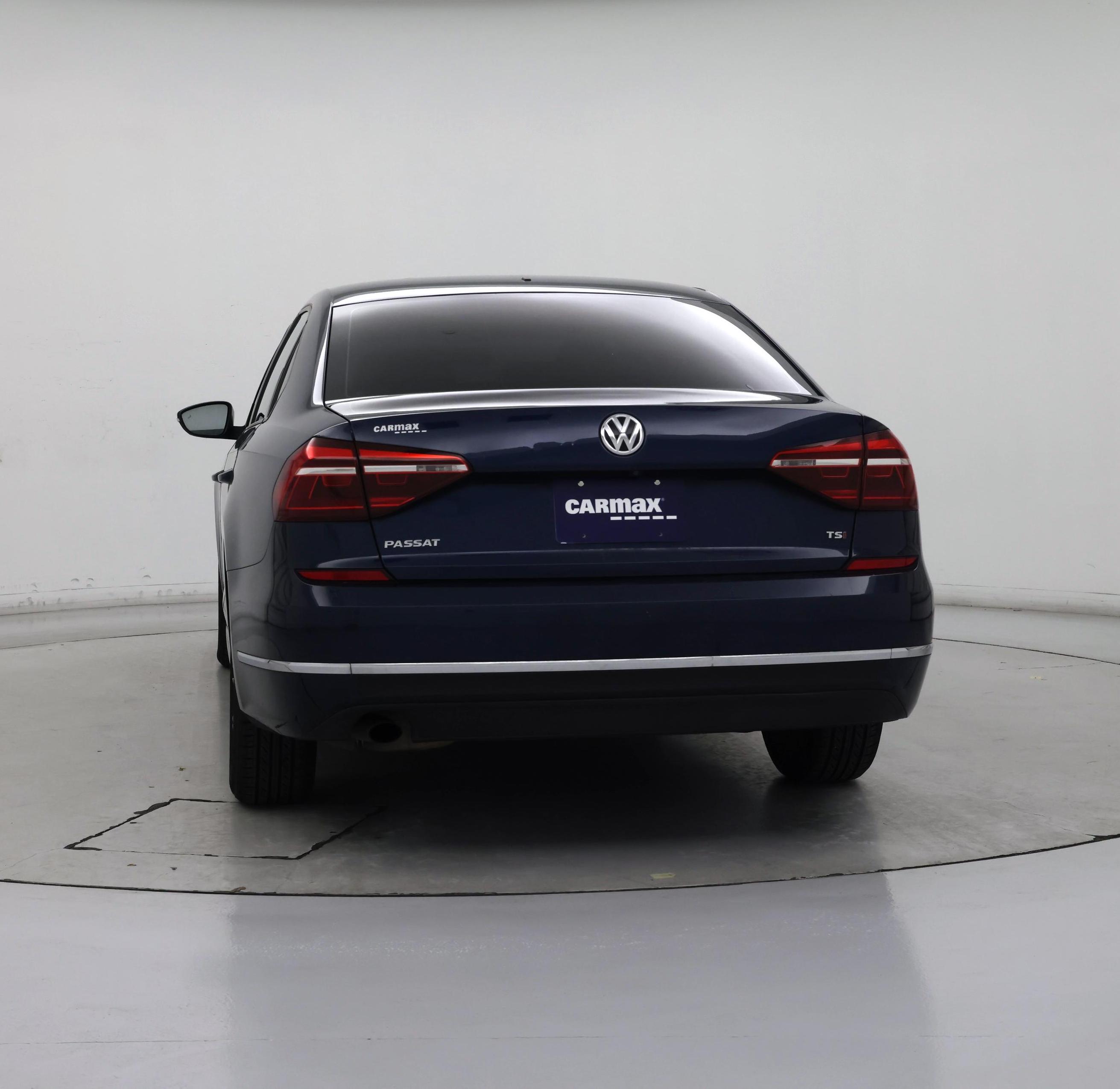 Thumbnail: 2018 Volkswagen Passat - 6