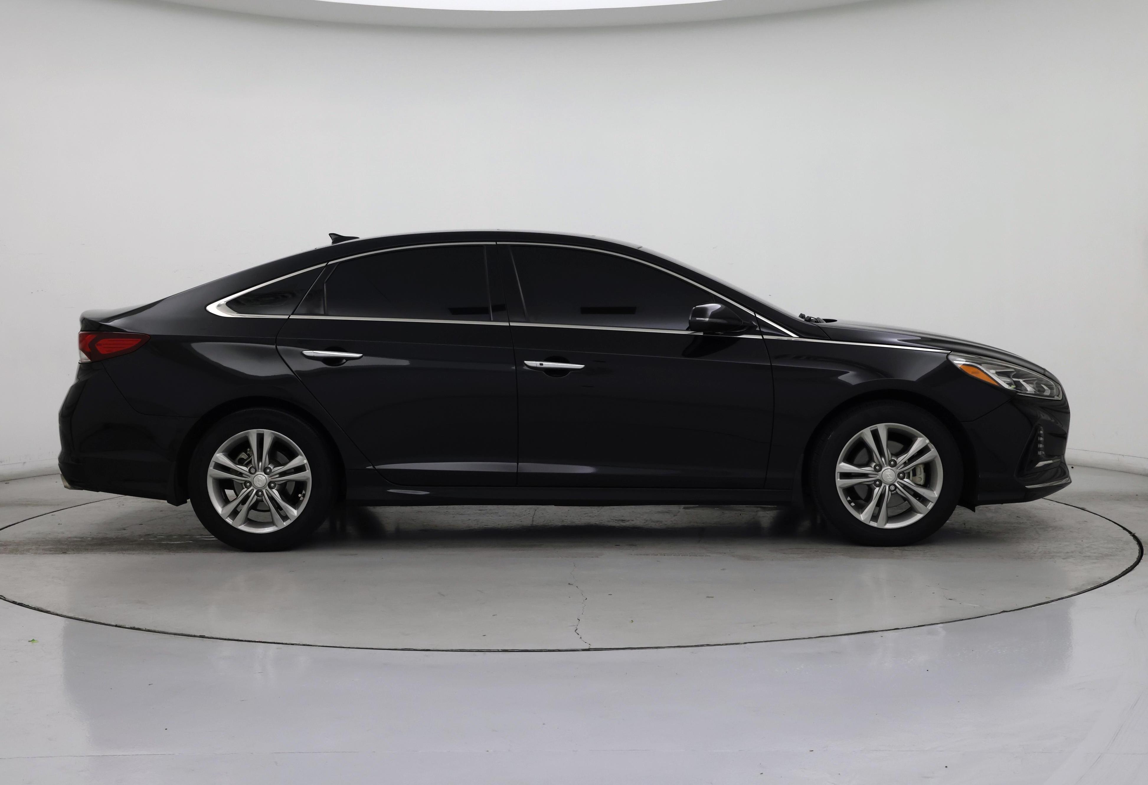Thumbnail: 2018 Hyundai Sonata - 7