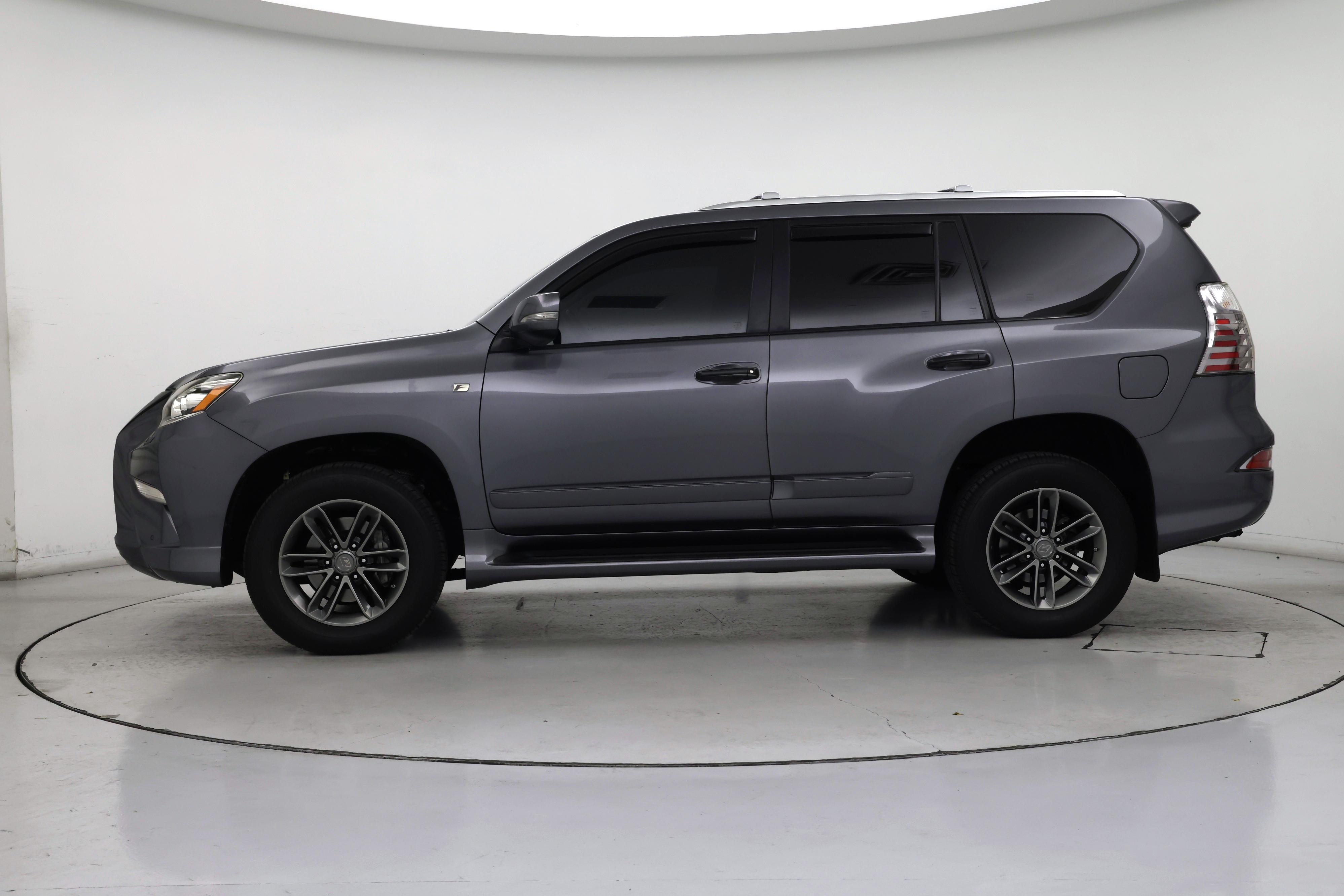 Thumbnail: 2015 Lexus GX - 3