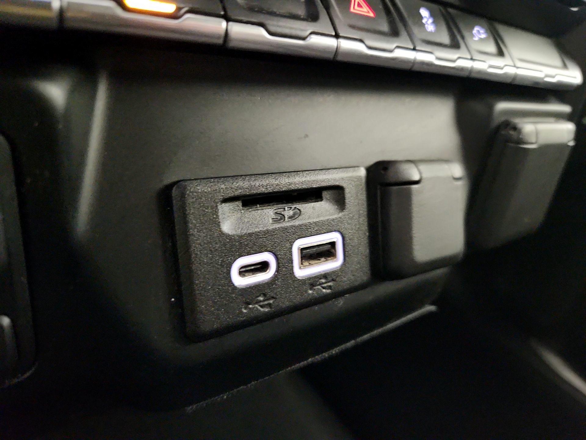 Thumbnail: 2019 Chevrolet Silverado 1500 - 18