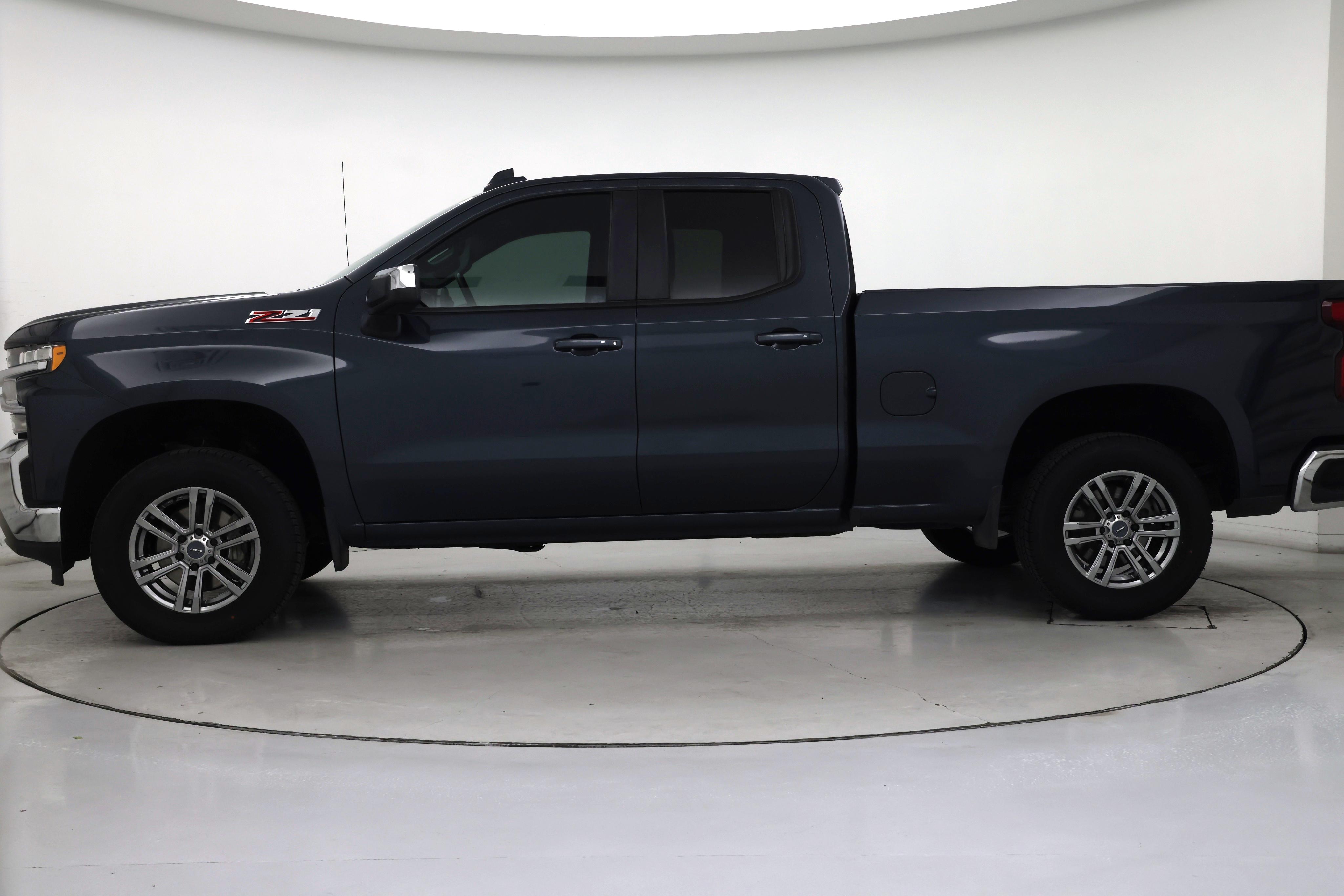 Thumbnail: 2019 Chevrolet Silverado 1500 - 3