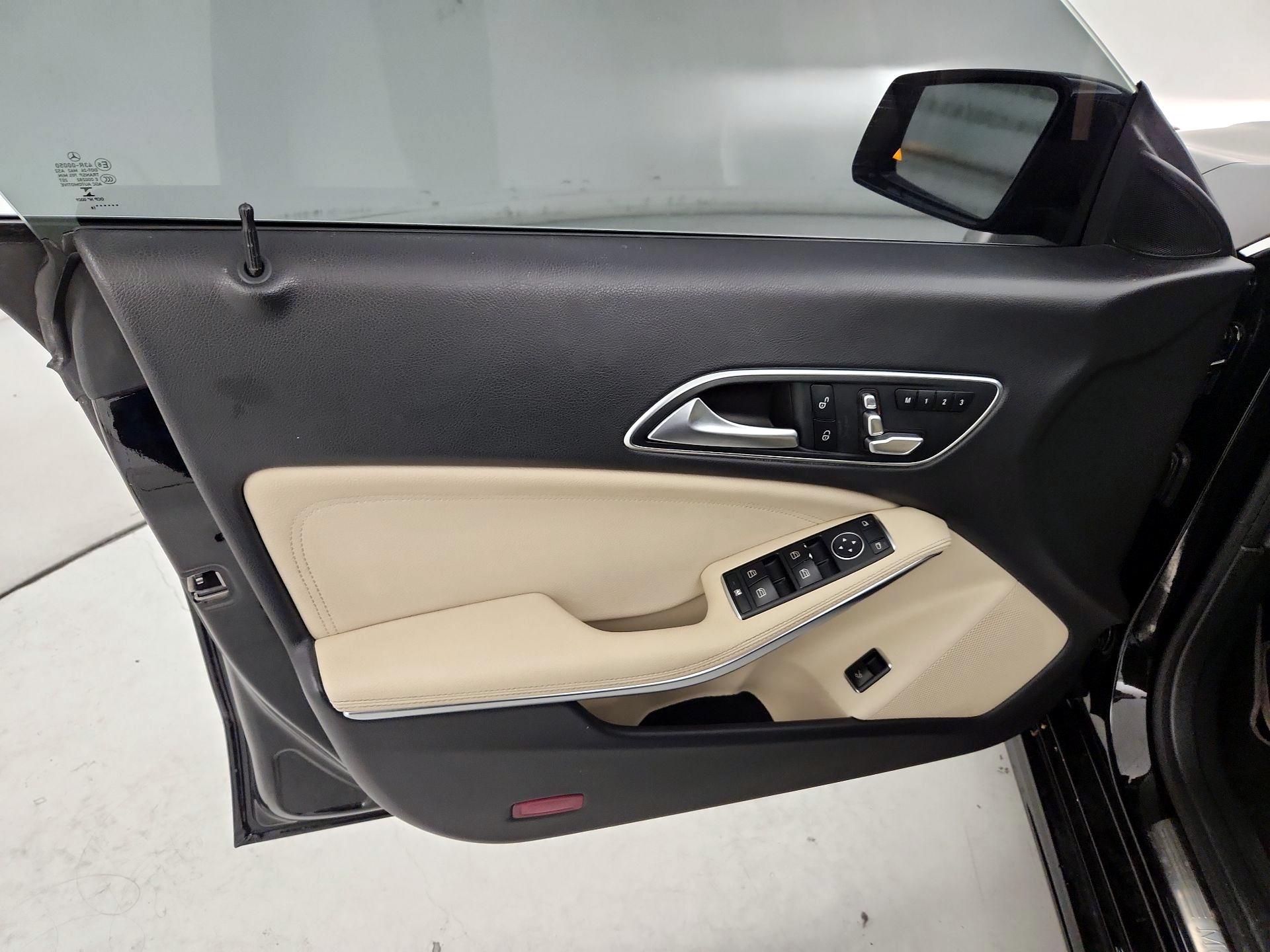 Thumbnail: 2018 Mercedes-Benz CLA - 12