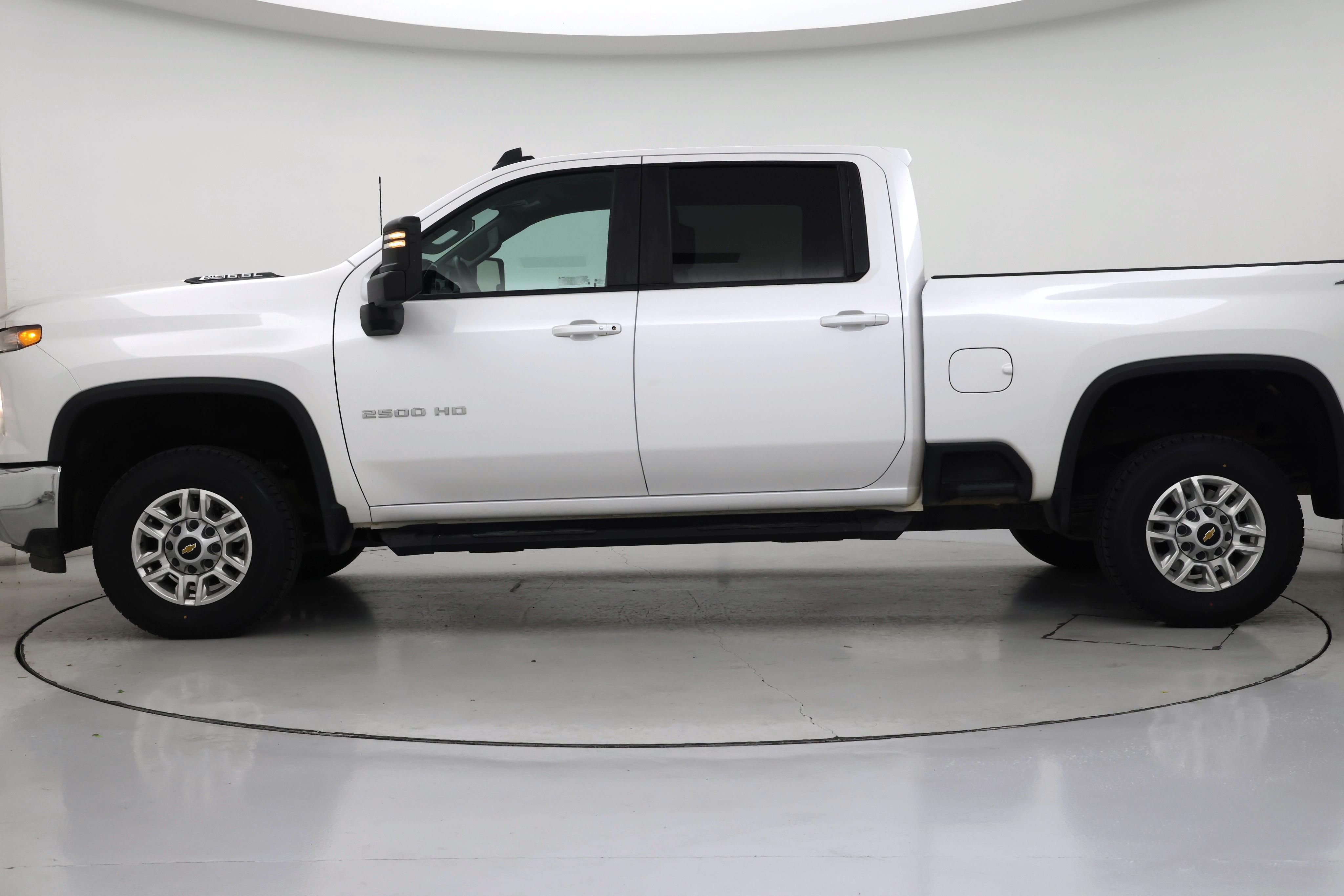 Thumbnail: 2024 Chevrolet Silverado 2500 - 3