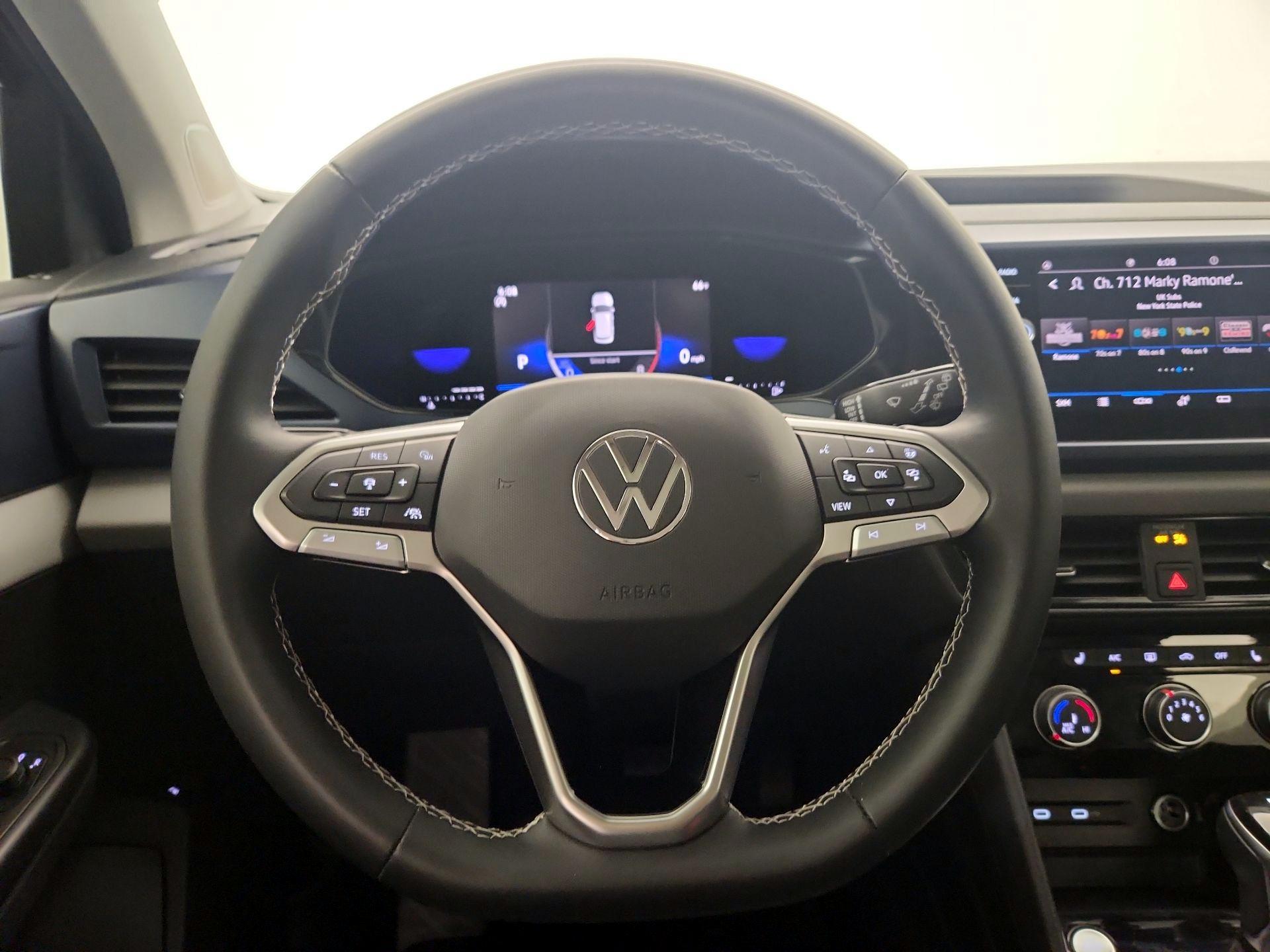 Thumbnail: 2023 Volkswagen Taos - 10
