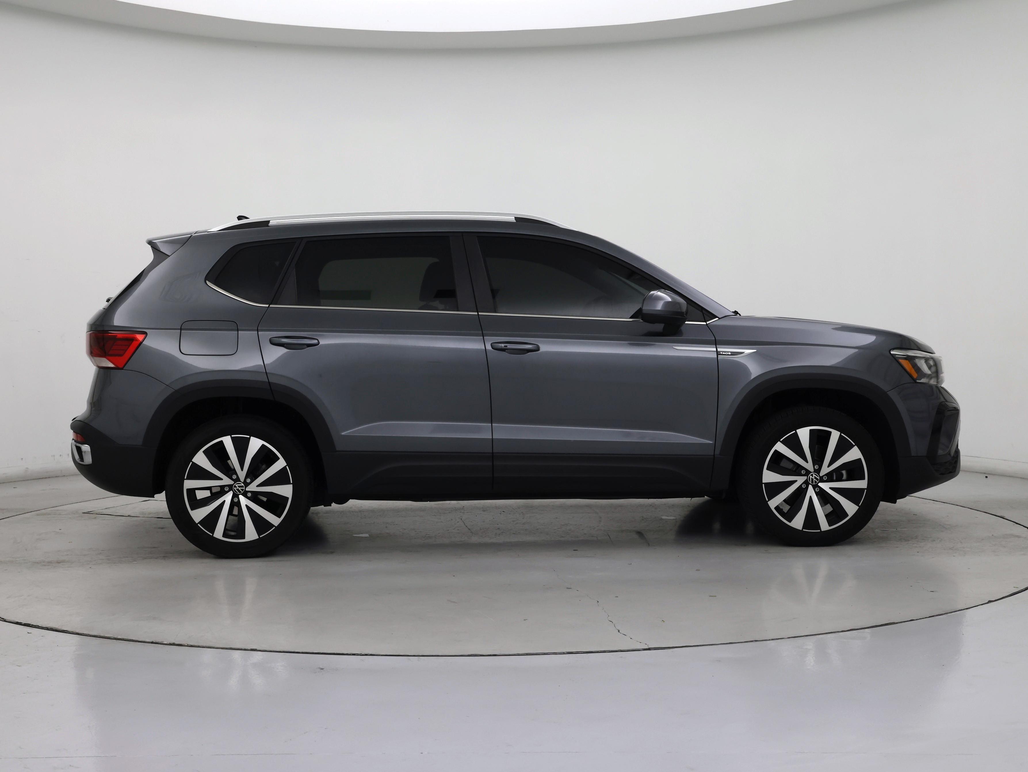 Thumbnail: 2023 Volkswagen Taos - 7