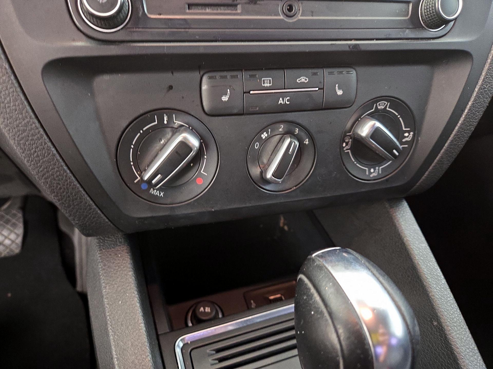Thumbnail: 2018 Volkswagen Jetta - 16