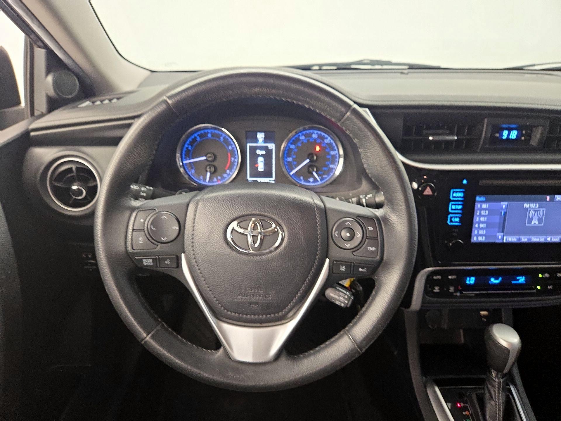 Thumbnail: 2018 Toyota Corolla - 10