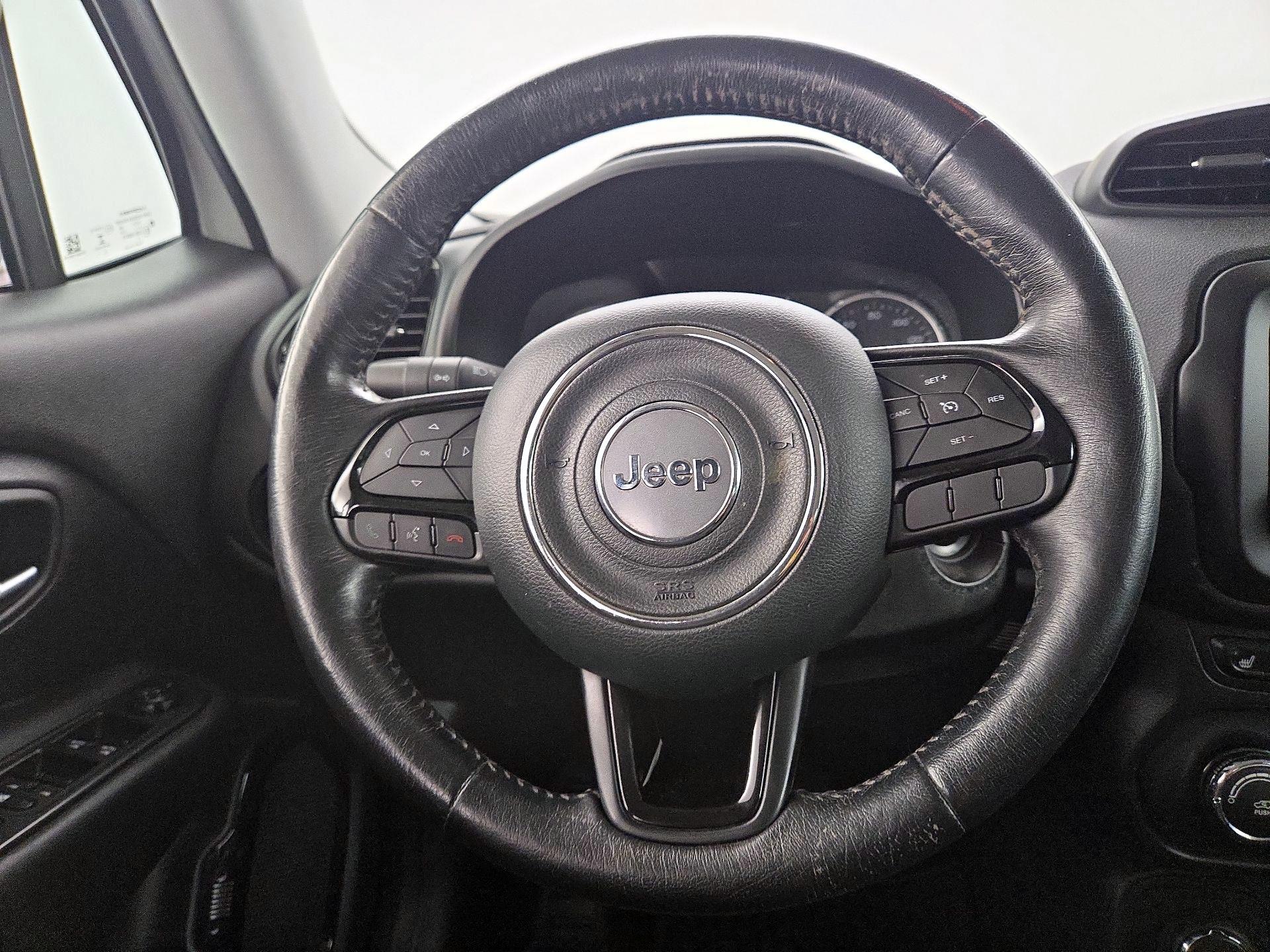 Thumbnail: 2017 Jeep Renegade - 10