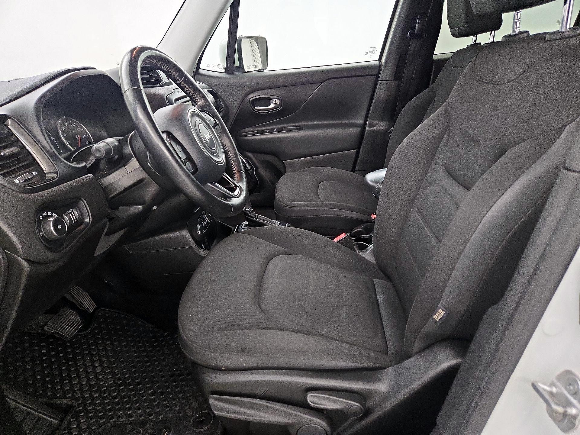 Thumbnail: 2017 Jeep Renegade - 11