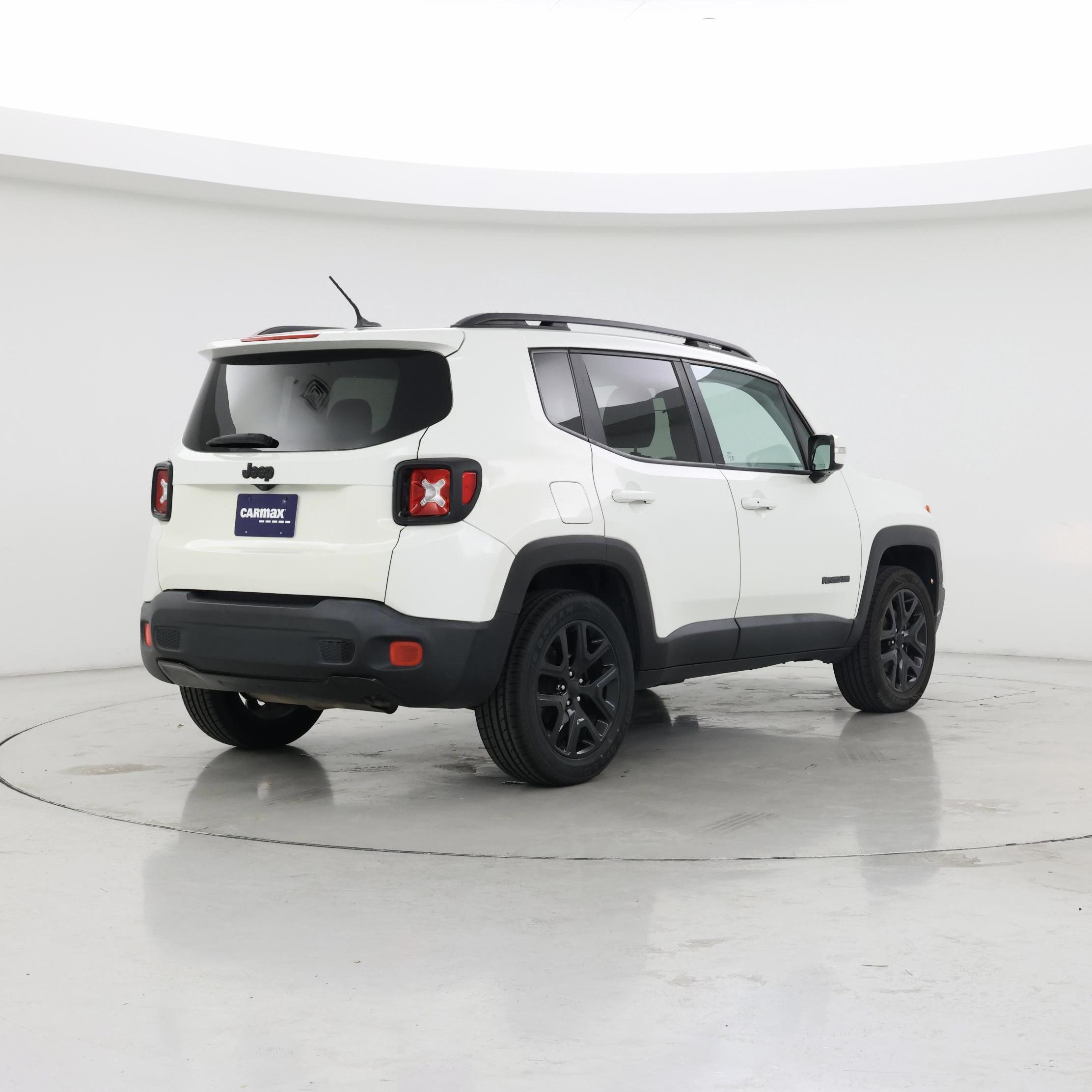 Thumbnail: 2017 Jeep Renegade - 8