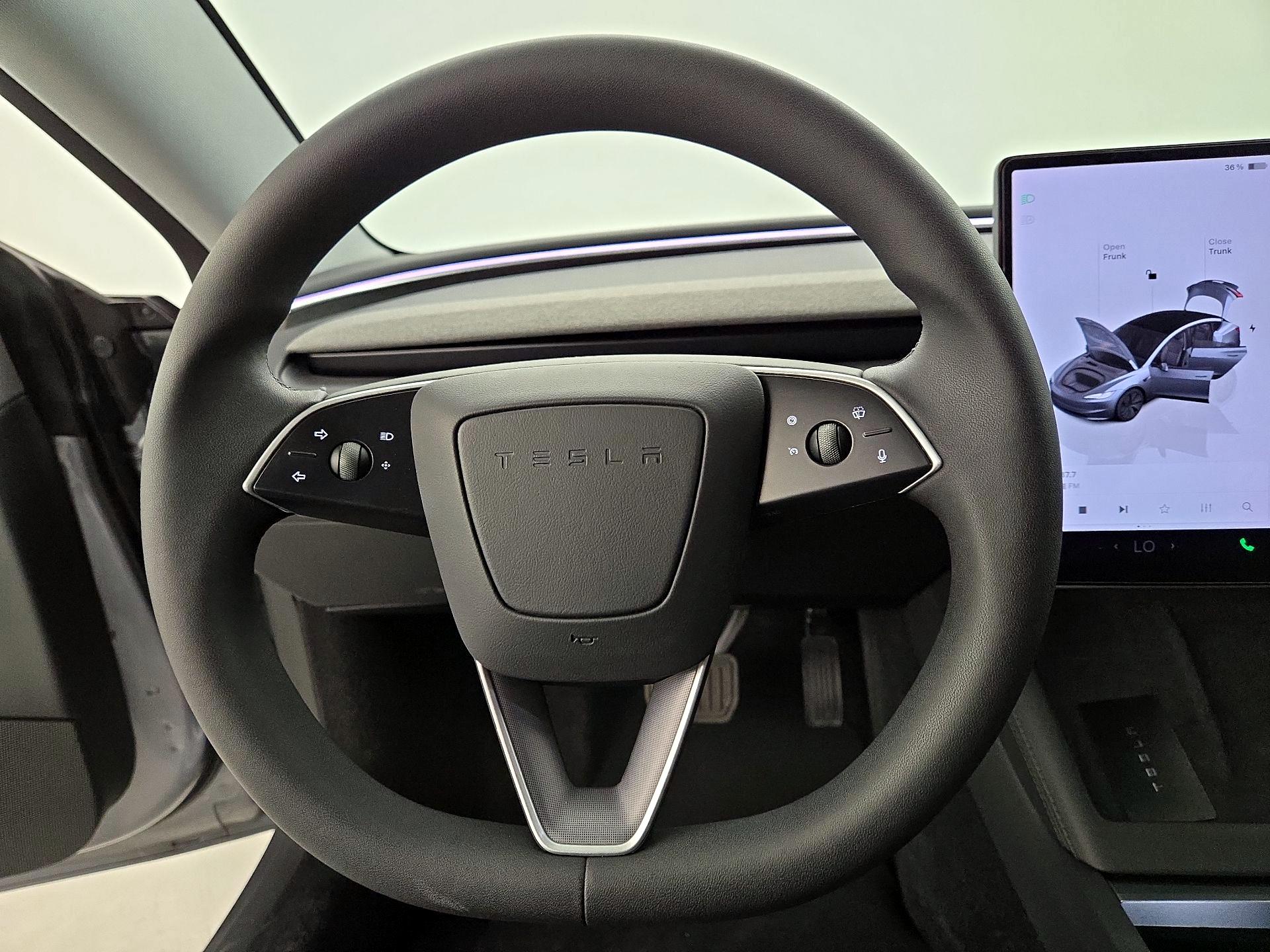 Thumbnail: 2025 Tesla Model 3 - 10