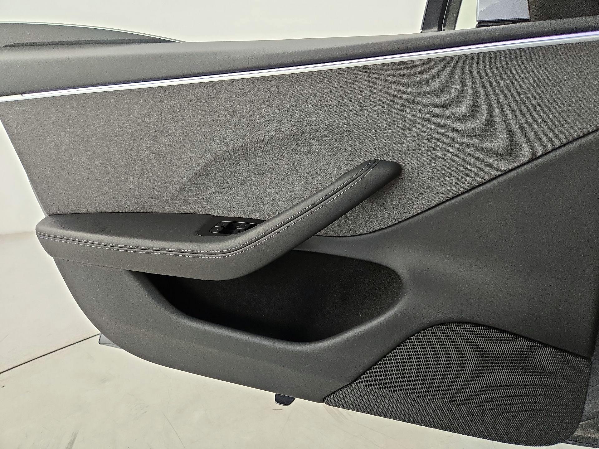 Thumbnail: 2025 Tesla Model 3 - 12