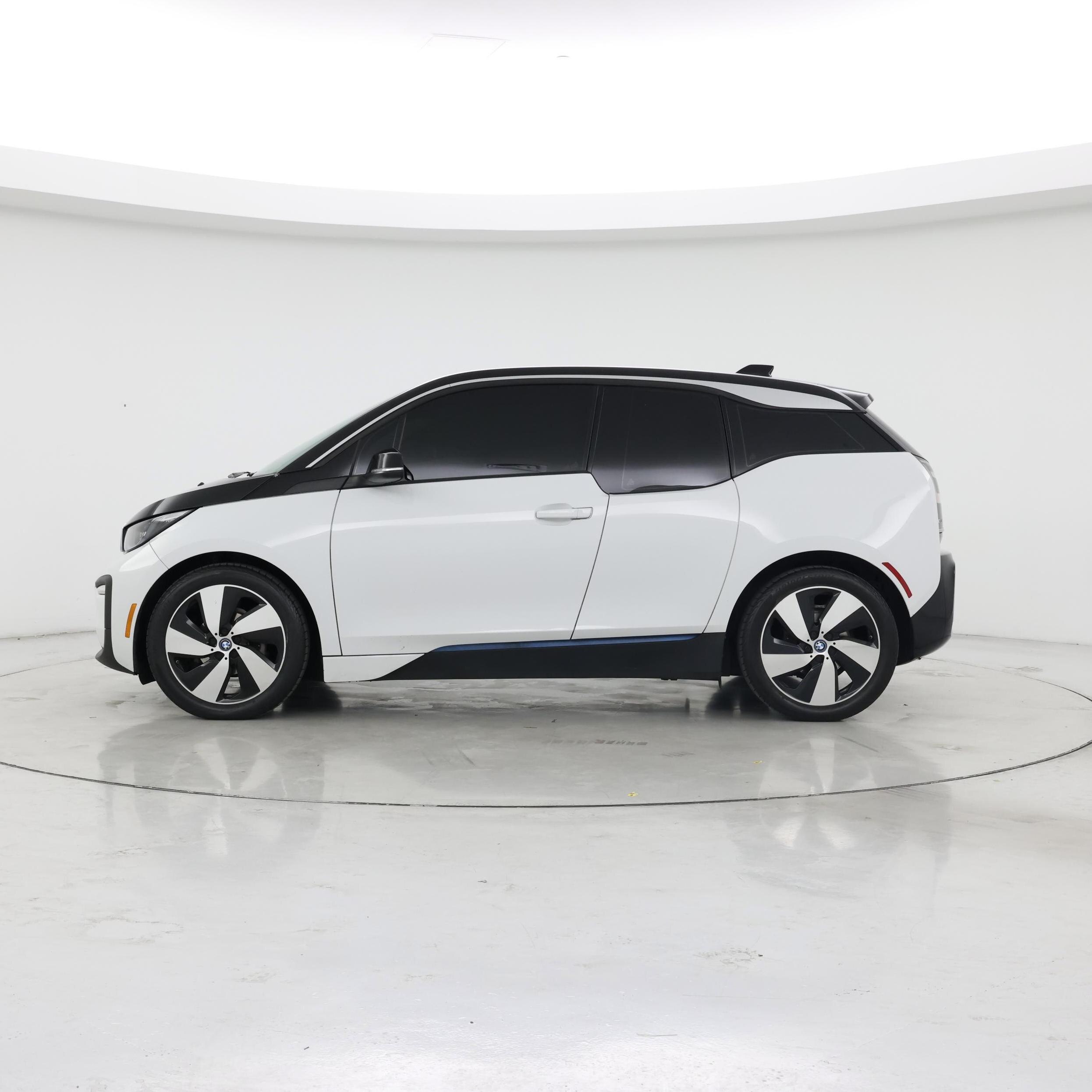 Thumbnail: 2018 BMW i3 - 3