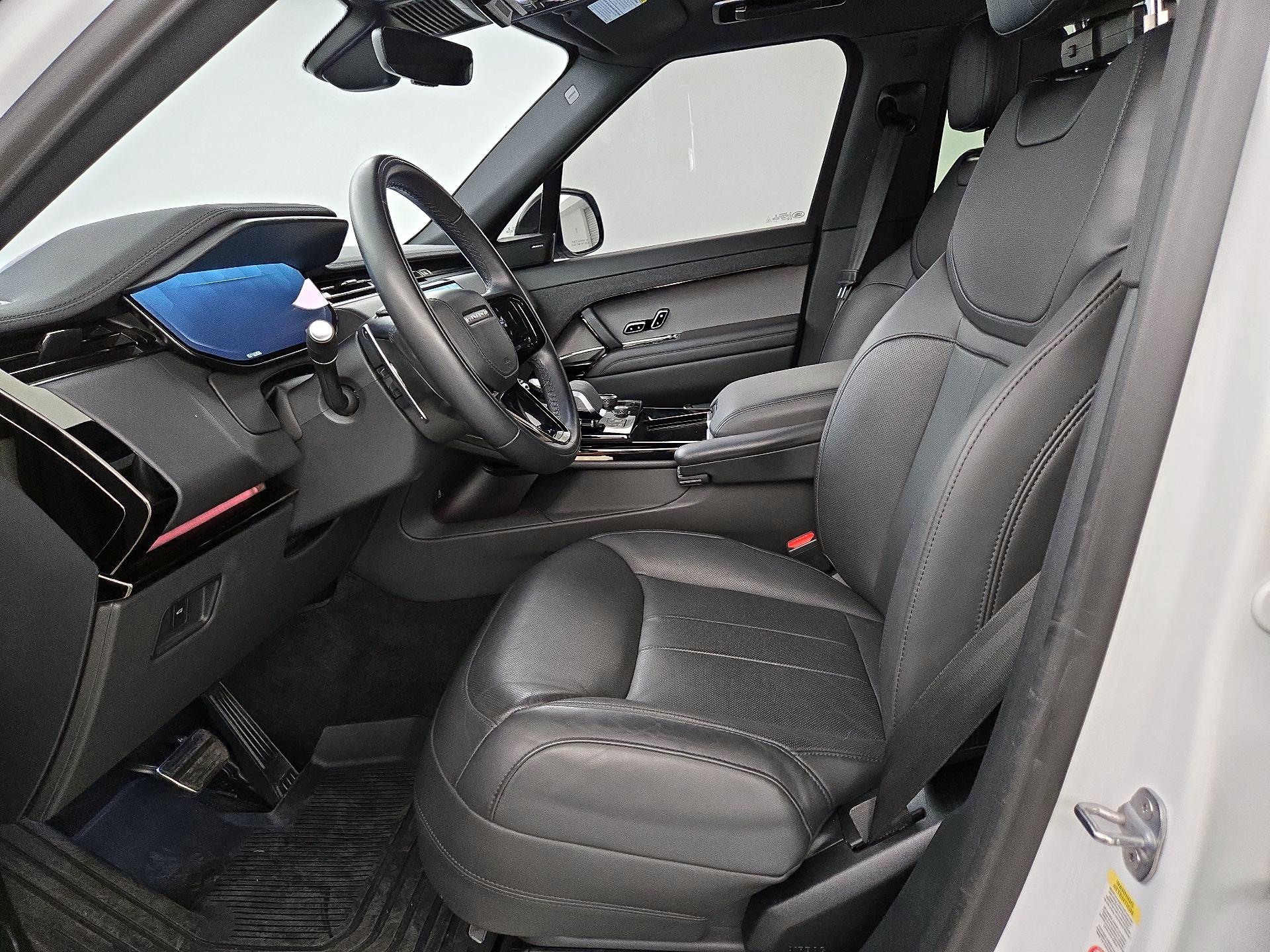 Thumbnail: 2023 Land Rover Range Rover Sport - 11