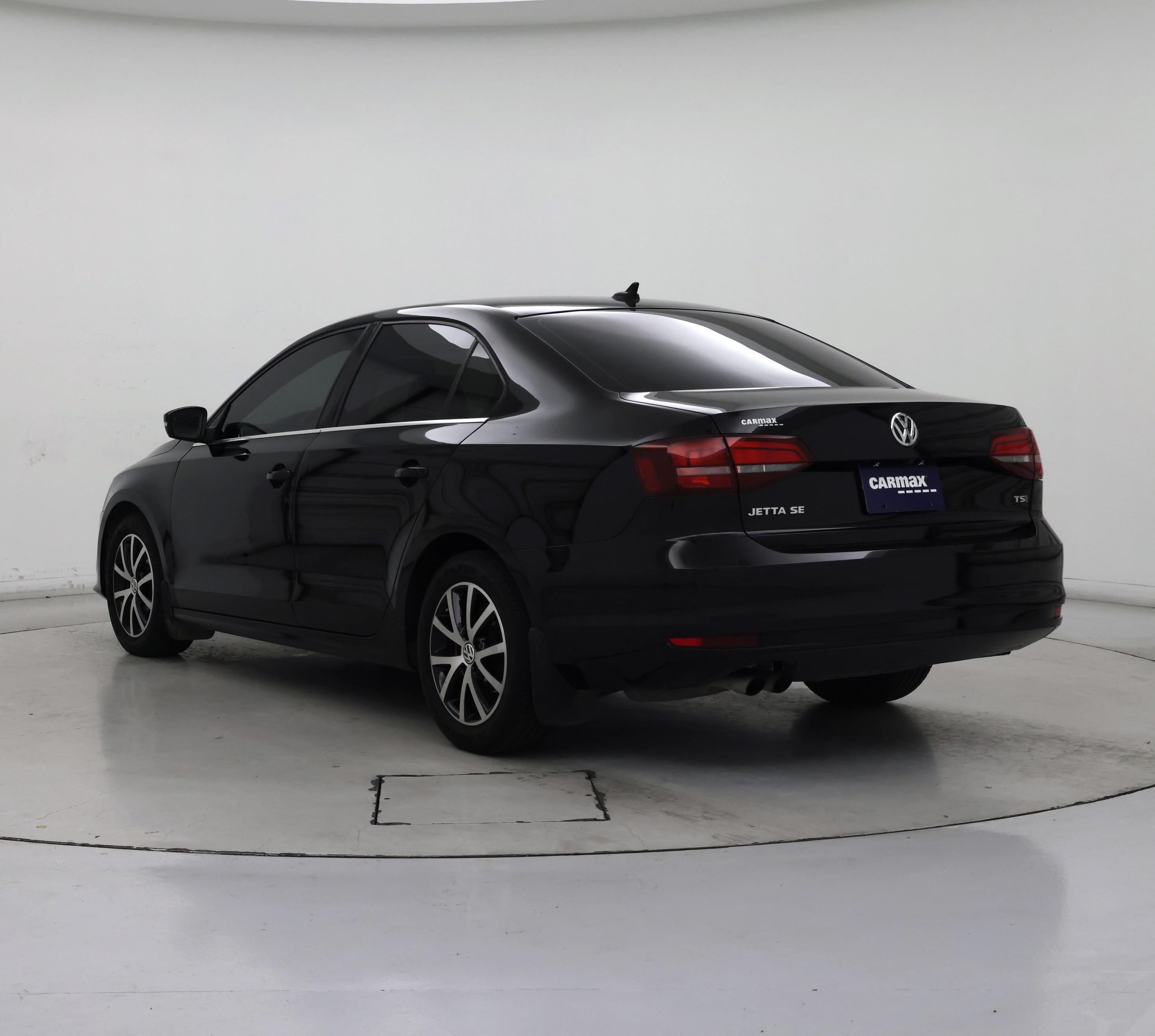 Thumbnail: 2017 Volkswagen Jetta - 2