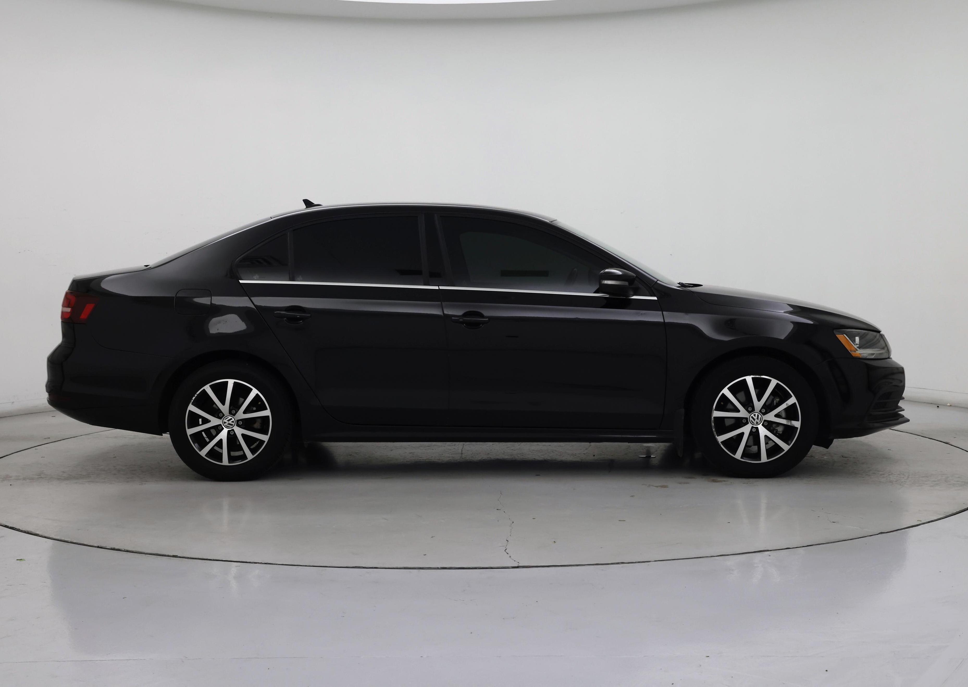 Thumbnail: 2017 Volkswagen Jetta - 7