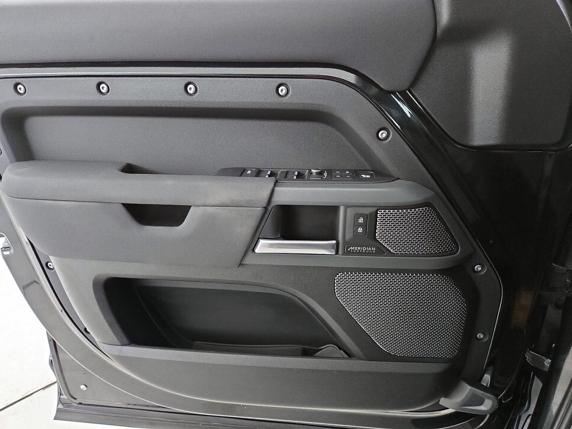 Thumbnail: 2022 Land Rover Defender - 12