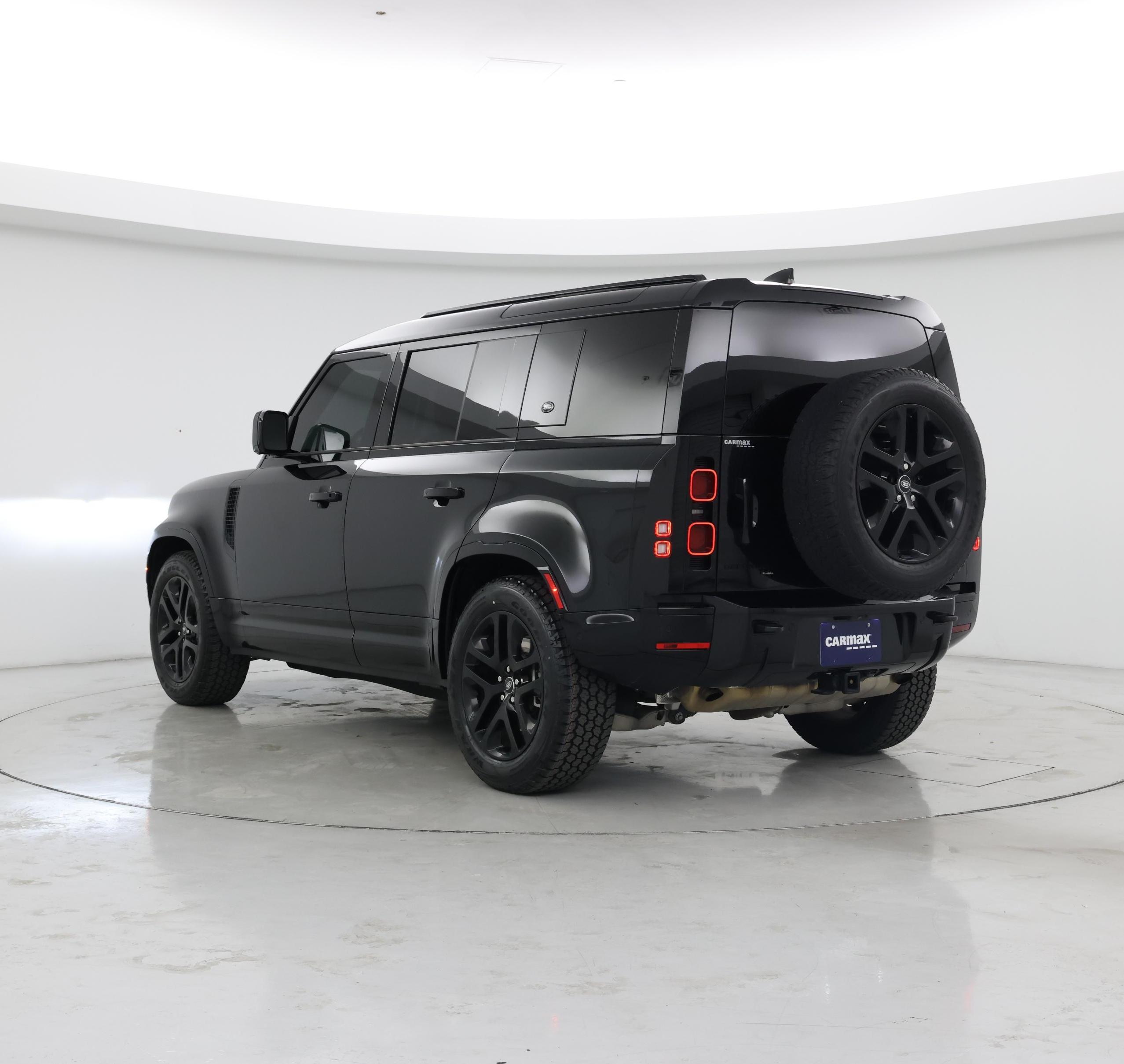 Thumbnail: 2022 Land Rover Defender - 2