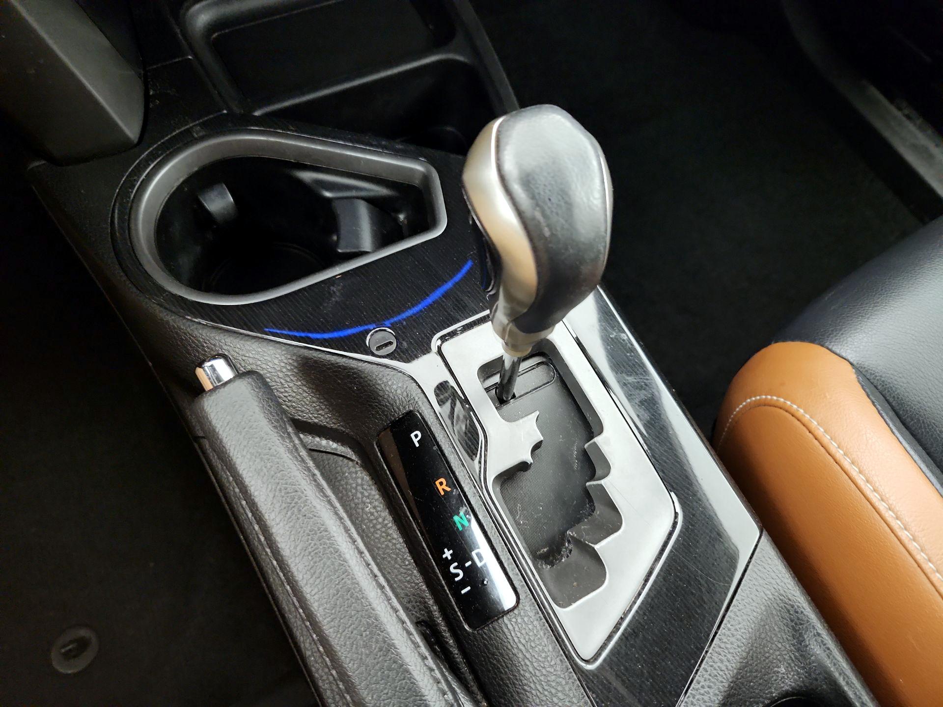 Thumbnail: 2016 Toyota RAV4 - 17