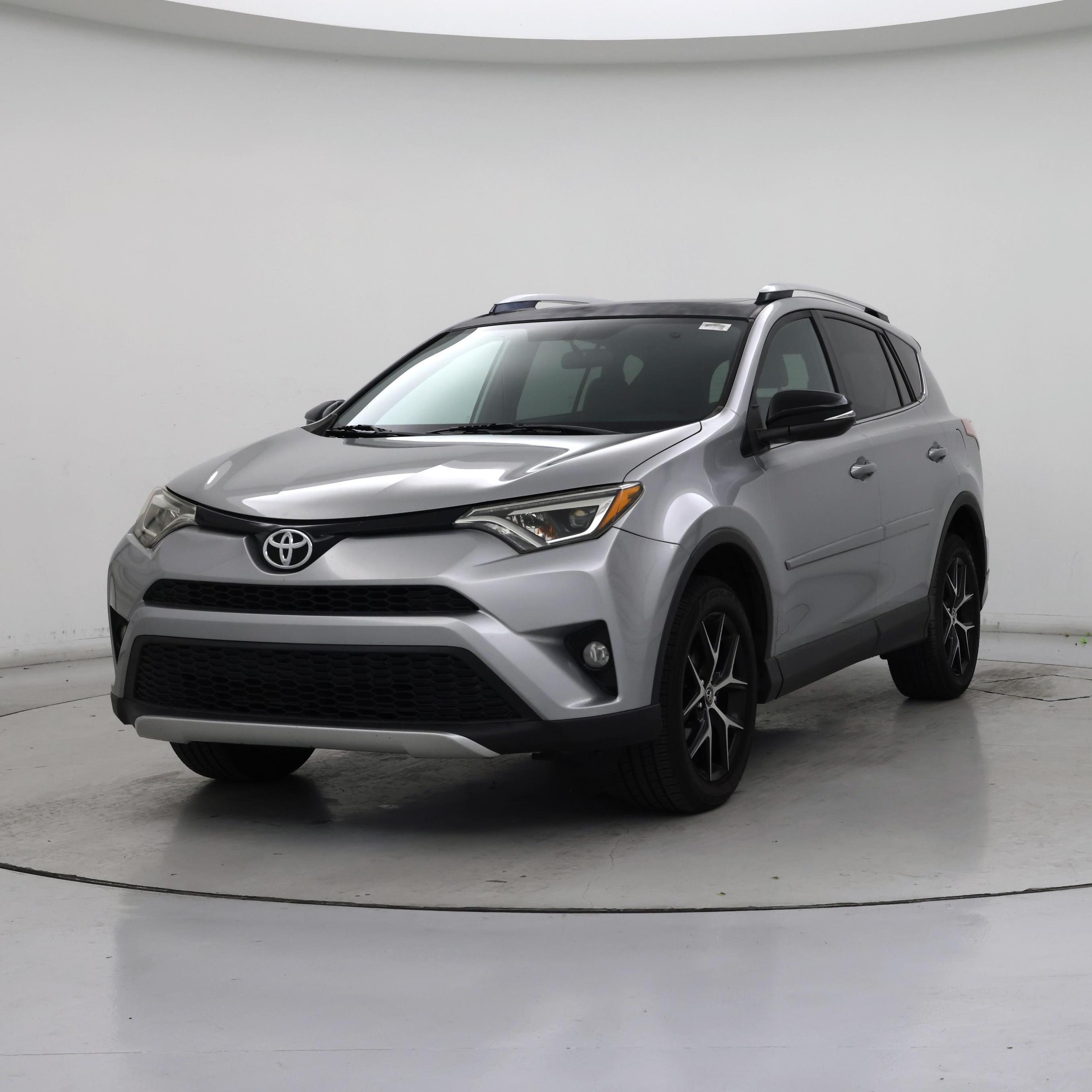Thumbnail: 2016 Toyota RAV4 - 4