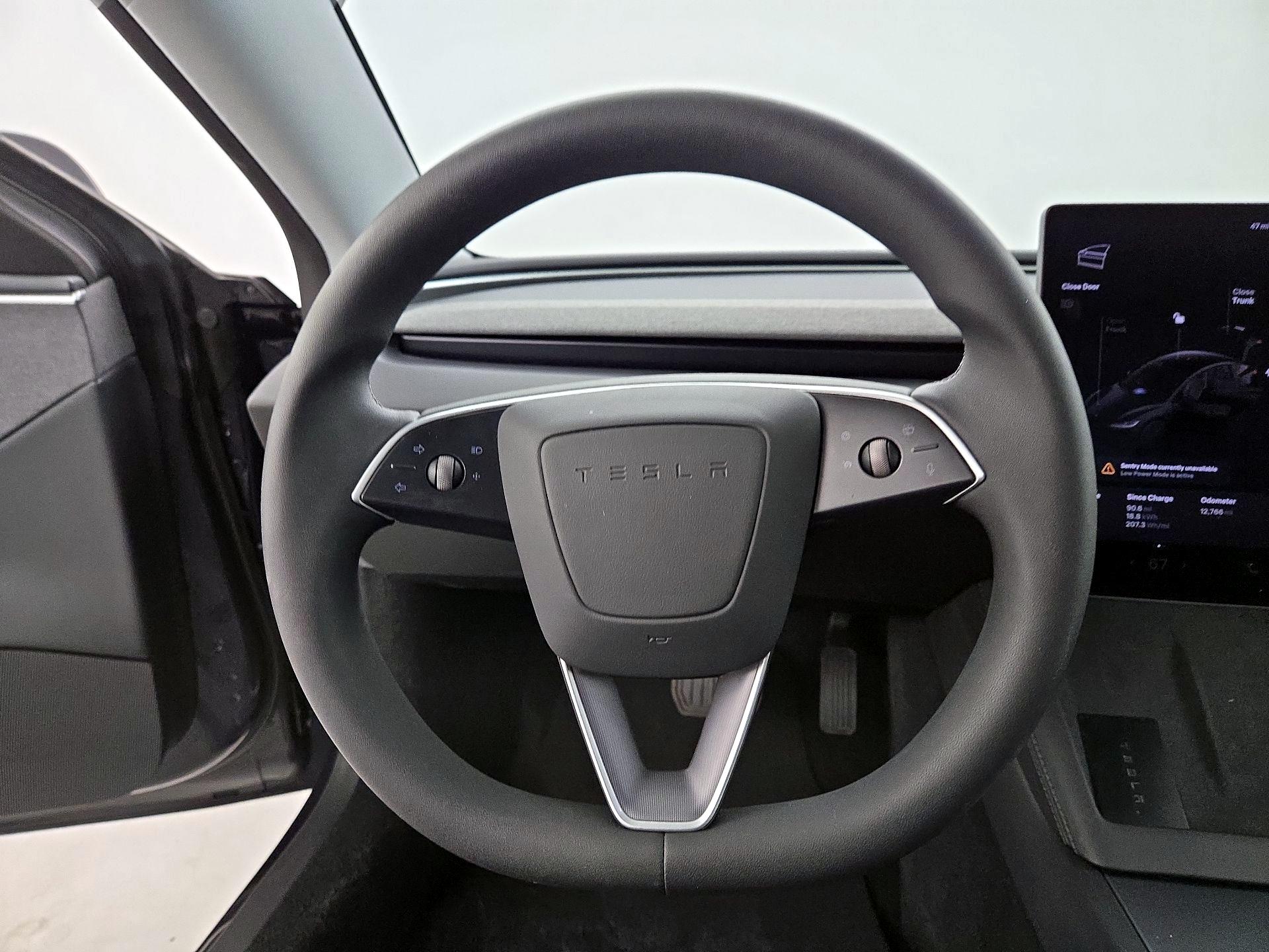 Thumbnail: 2025 Tesla Model 3 - 10
