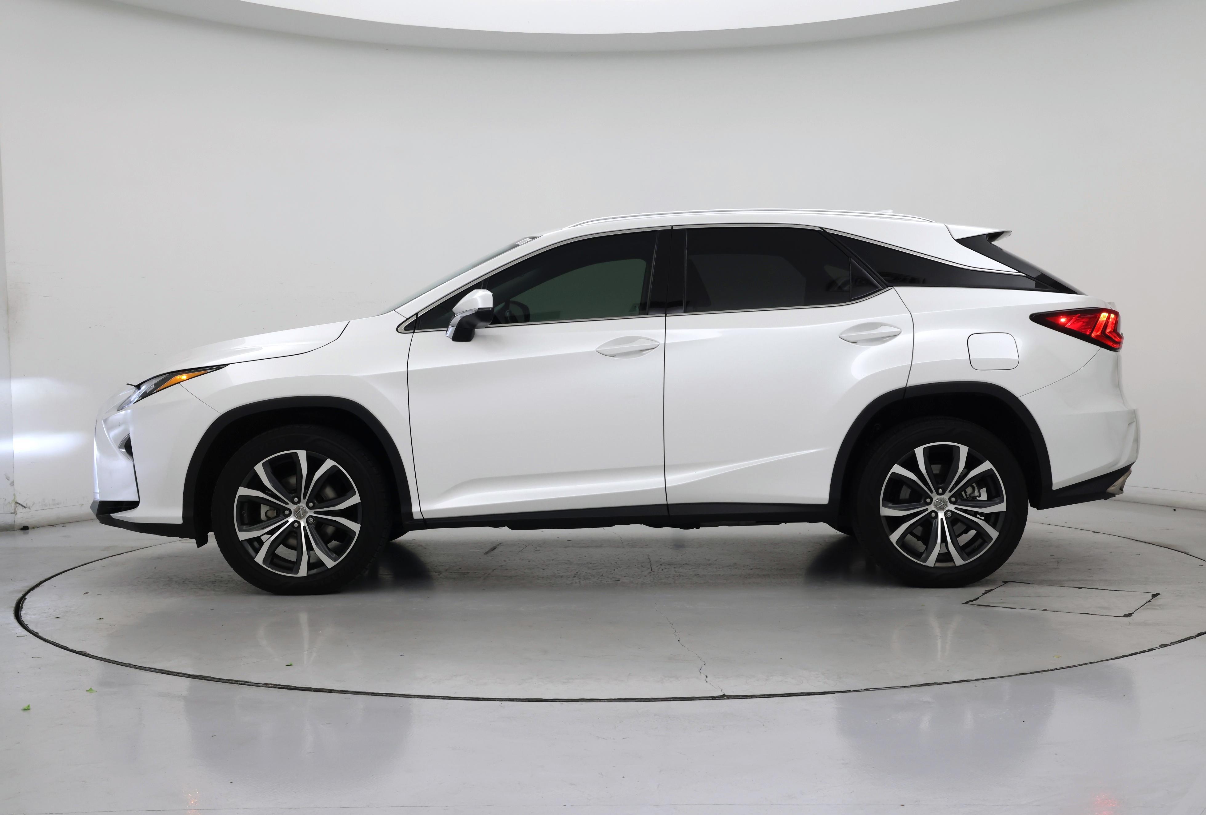 Thumbnail: 2017 Lexus RX - 3