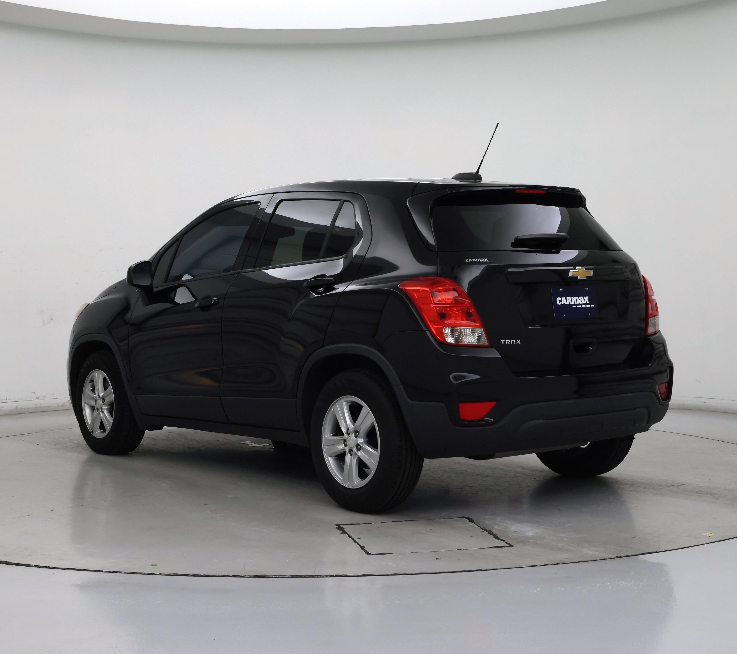 Thumbnail: 2019 Chevrolet Trax - 2