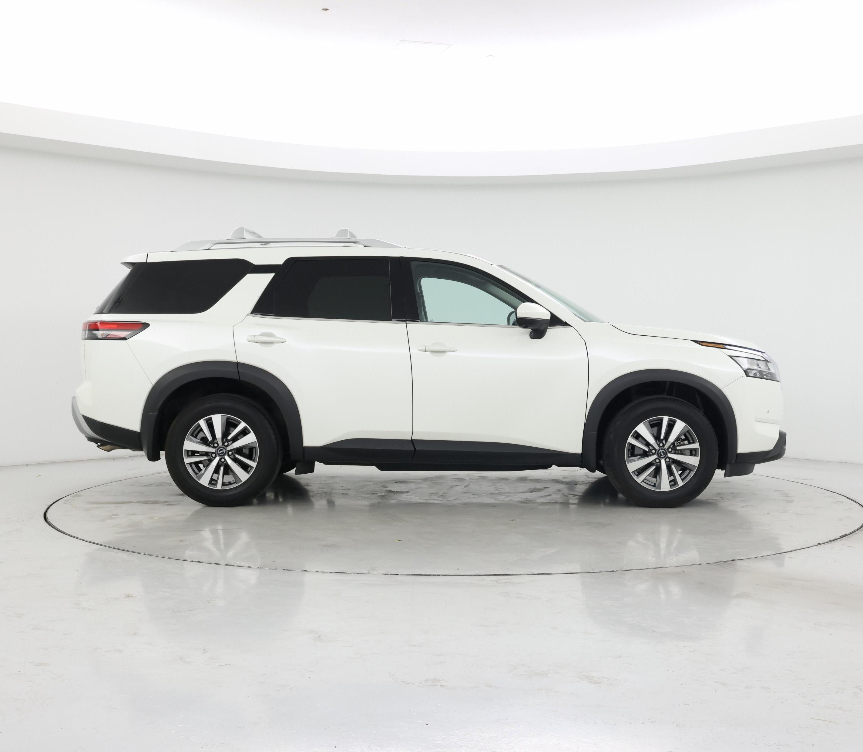 Thumbnail: 2023 Nissan Pathfinder - 7