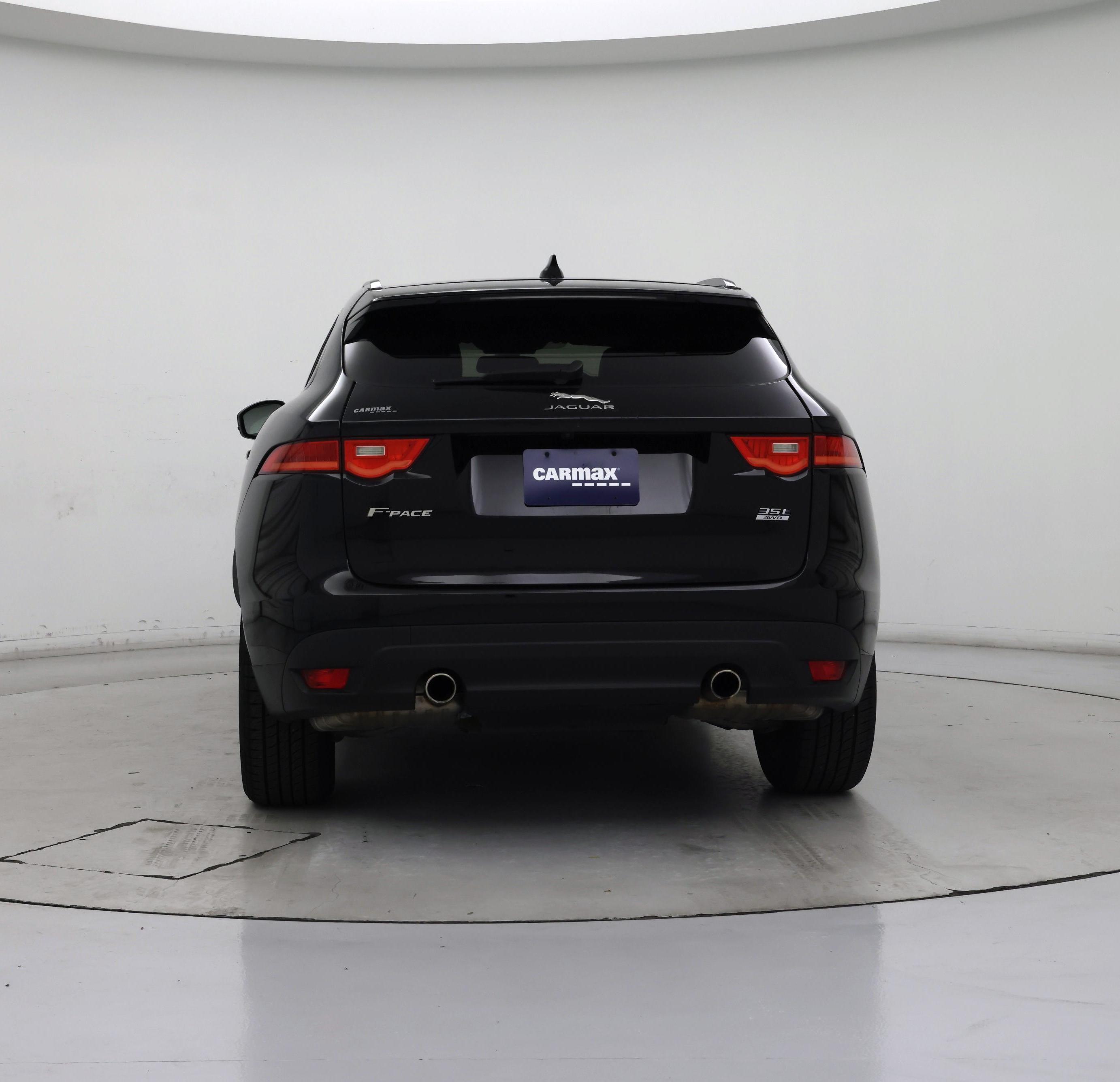 Thumbnail: 2017 Jaguar F-Pace - 6