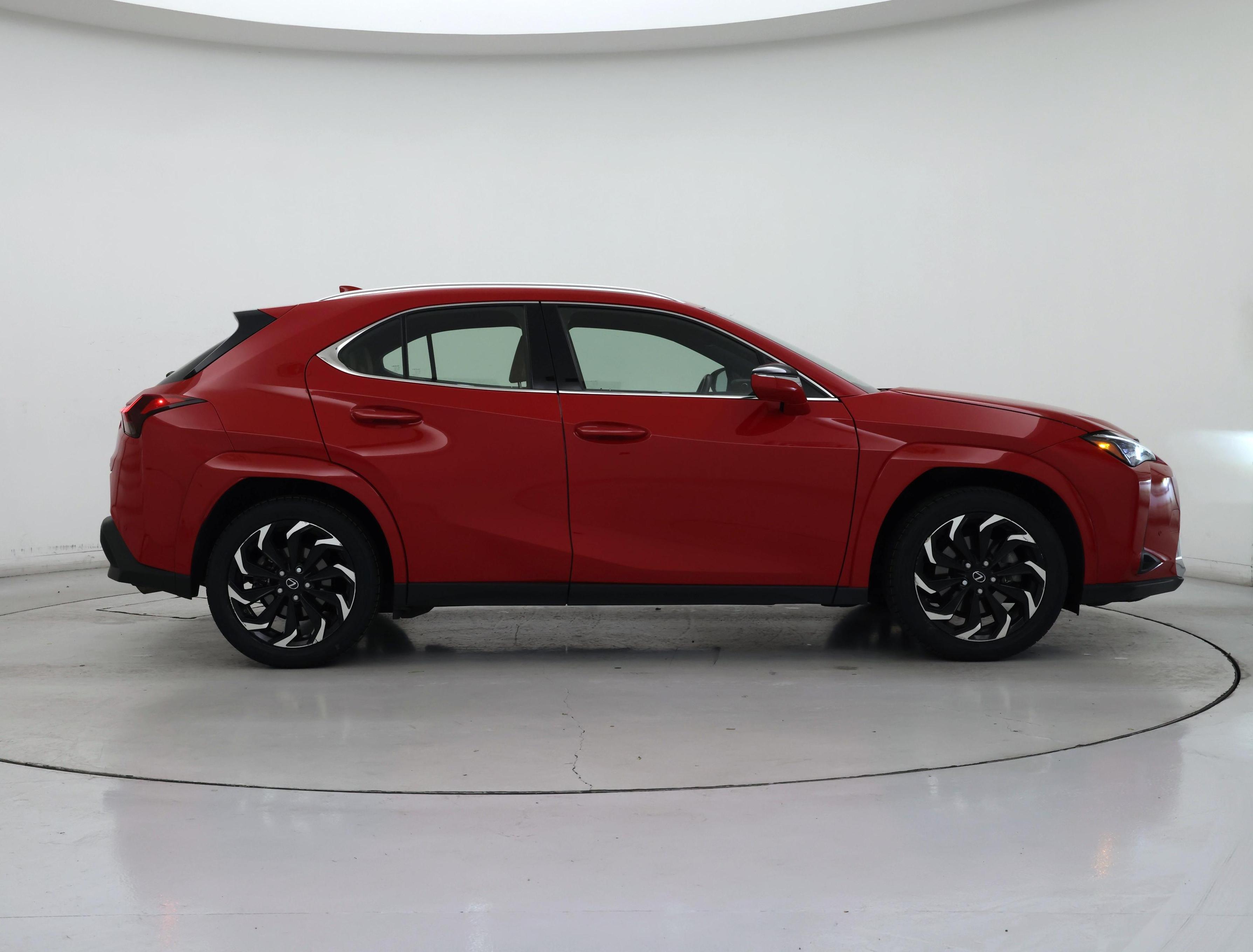 Thumbnail: 2023 Lexus UX - 7