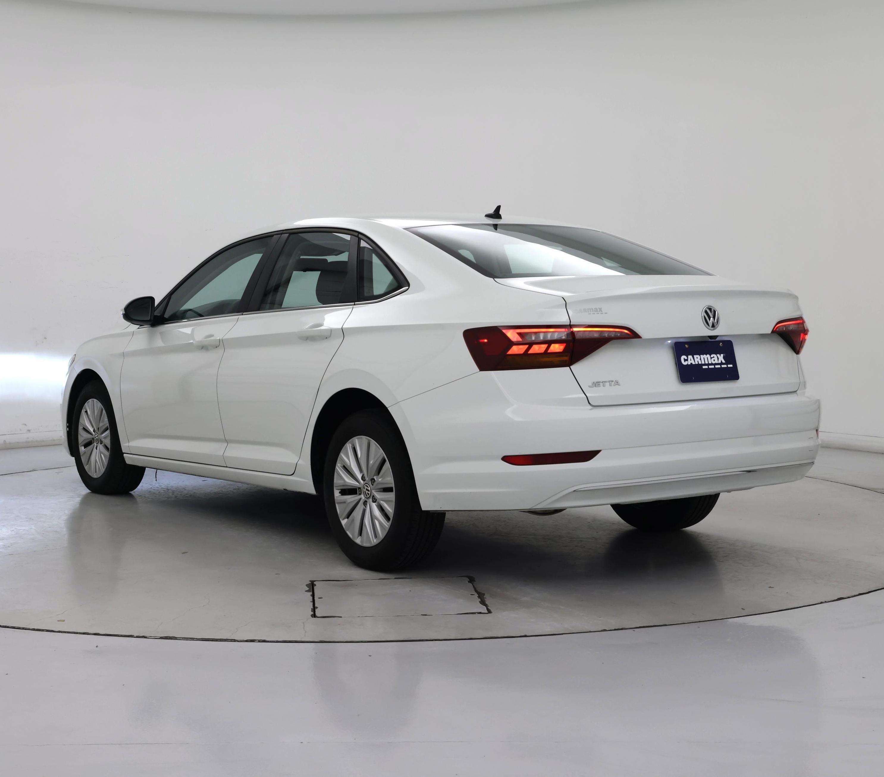 Thumbnail: 2019 Volkswagen Jetta - 2