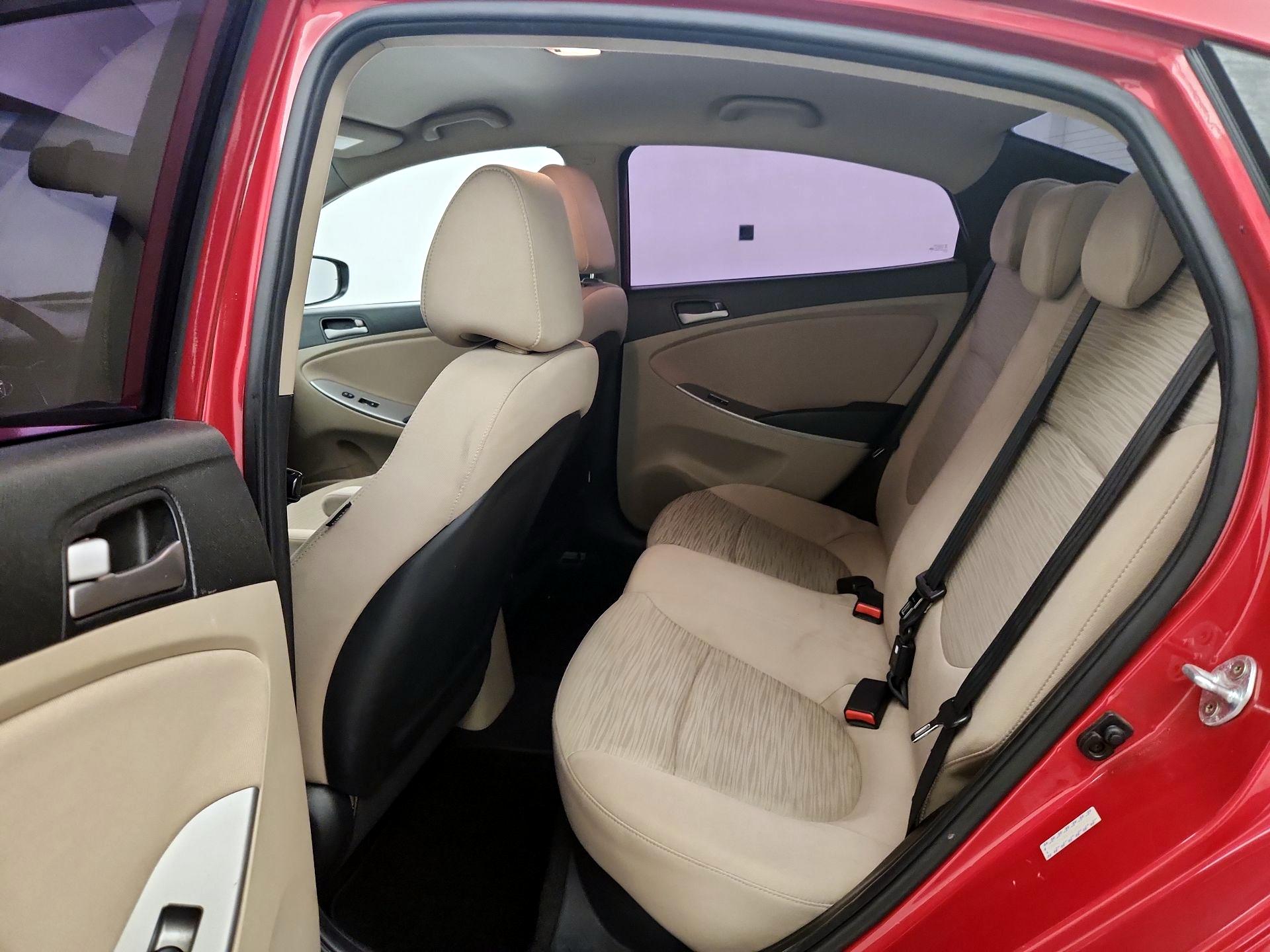 Thumbnail: 2016 Hyundai Accent - 18