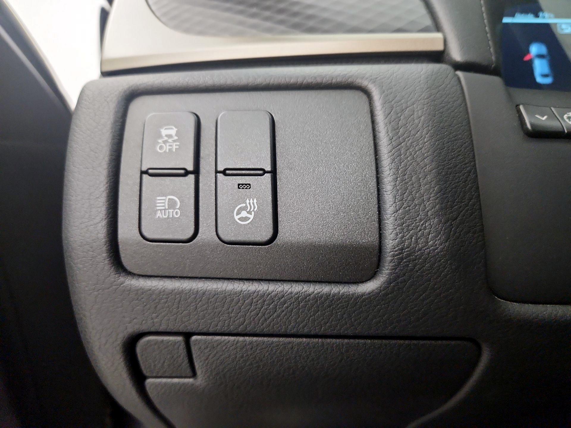Thumbnail: 2016 Lexus GS - 13