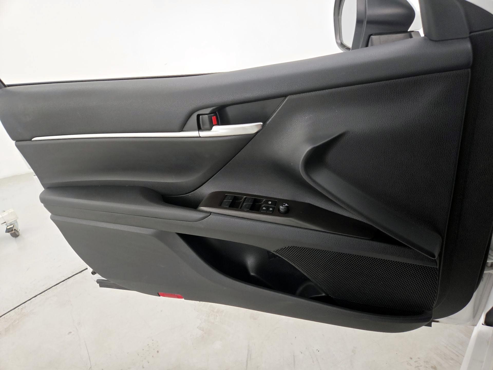 Thumbnail: 2023 Toyota Camry - 12