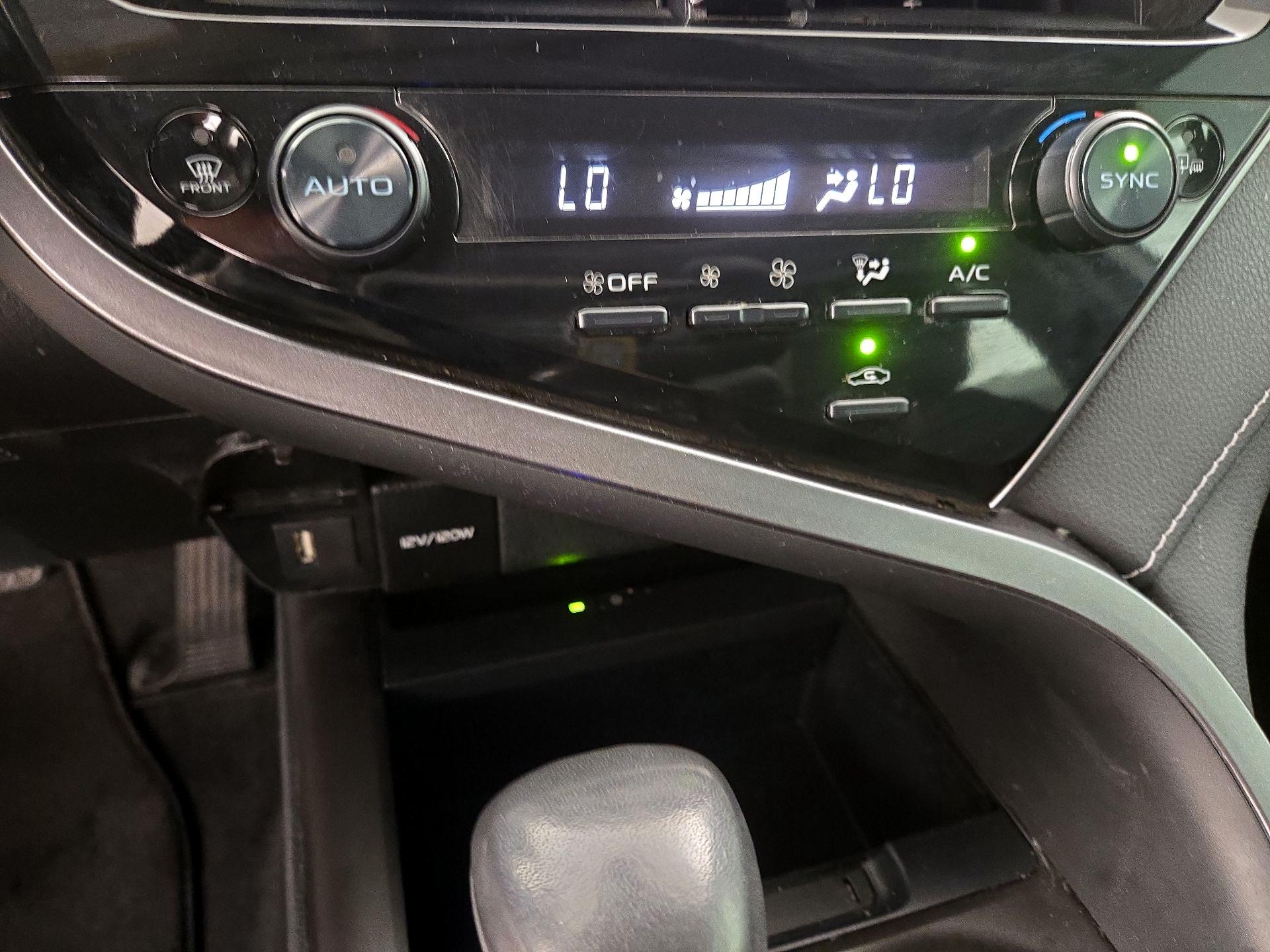 Thumbnail: 2023 Toyota Camry - 16