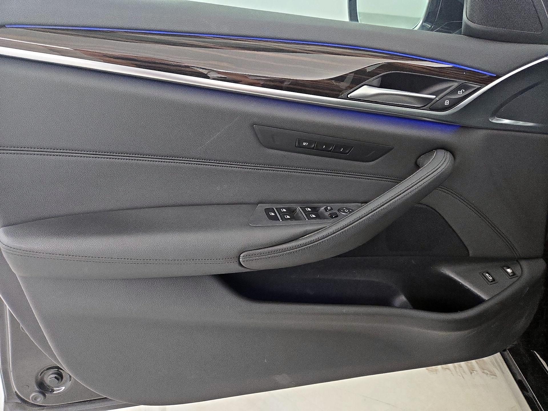 Thumbnail: 2019 BMW 5 Series - 12