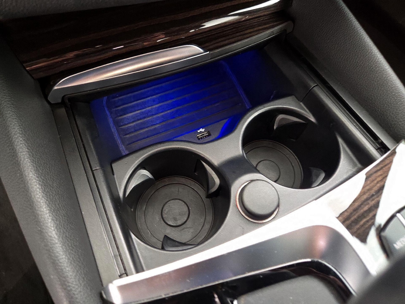 2019 BMW 5 Series 530e - Photo 20